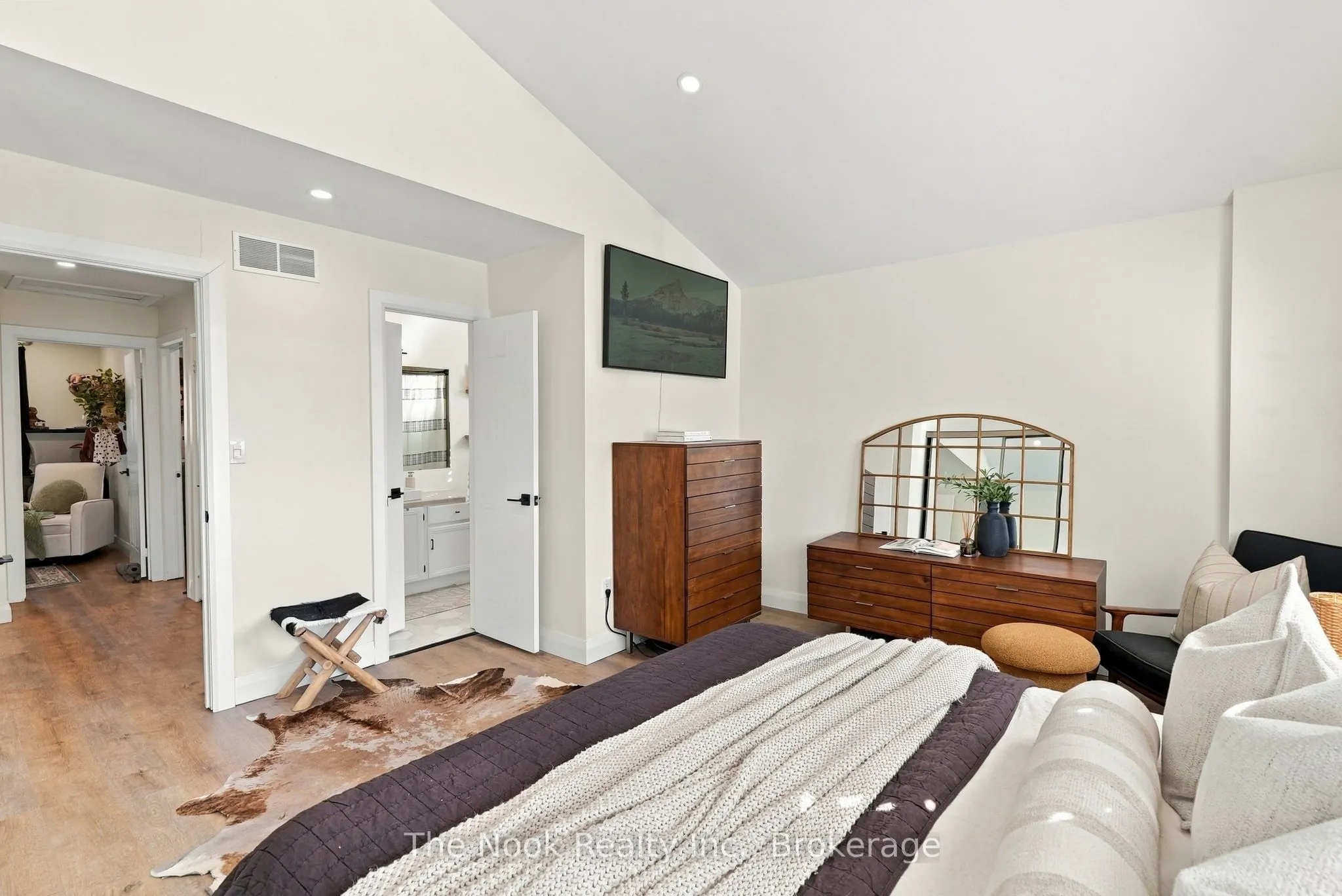 19 Sandringham Drive