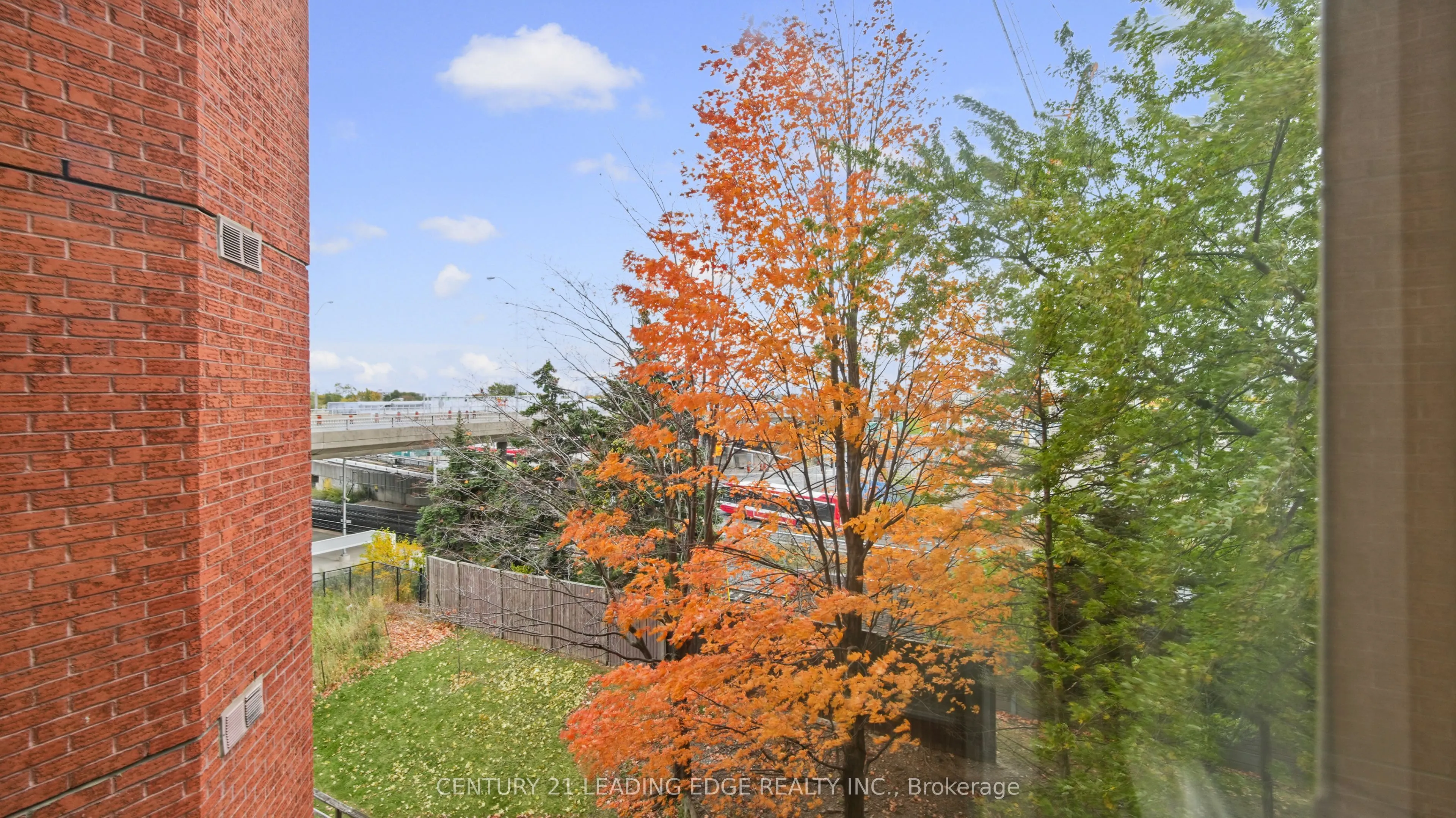 2460 Eglinton Avenue E #417