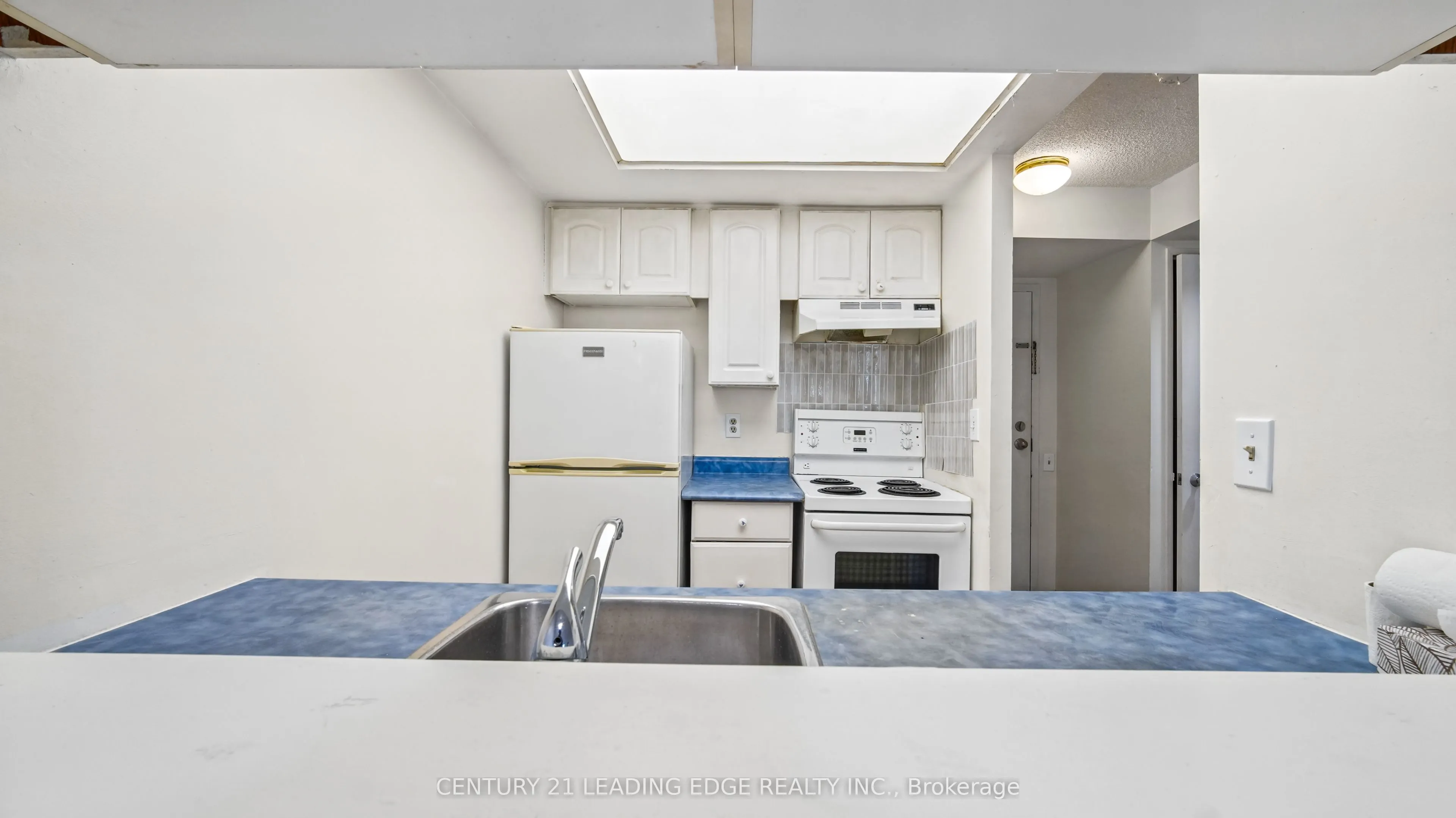 2460 Eglinton Avenue E #417