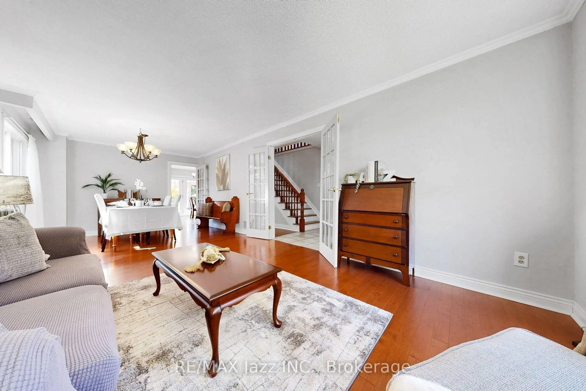 10 Trinity Crescent