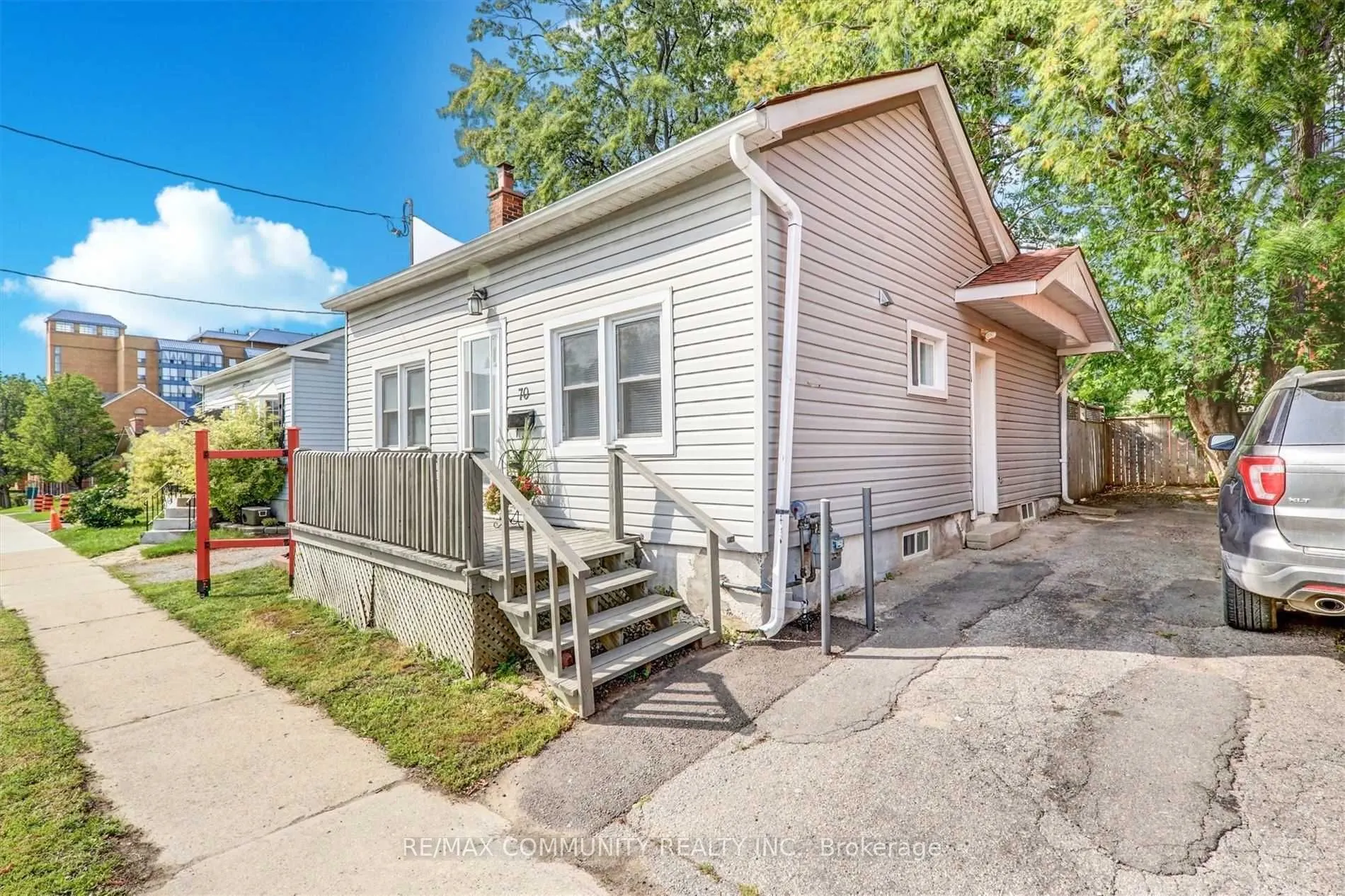 70 Colborne Street W