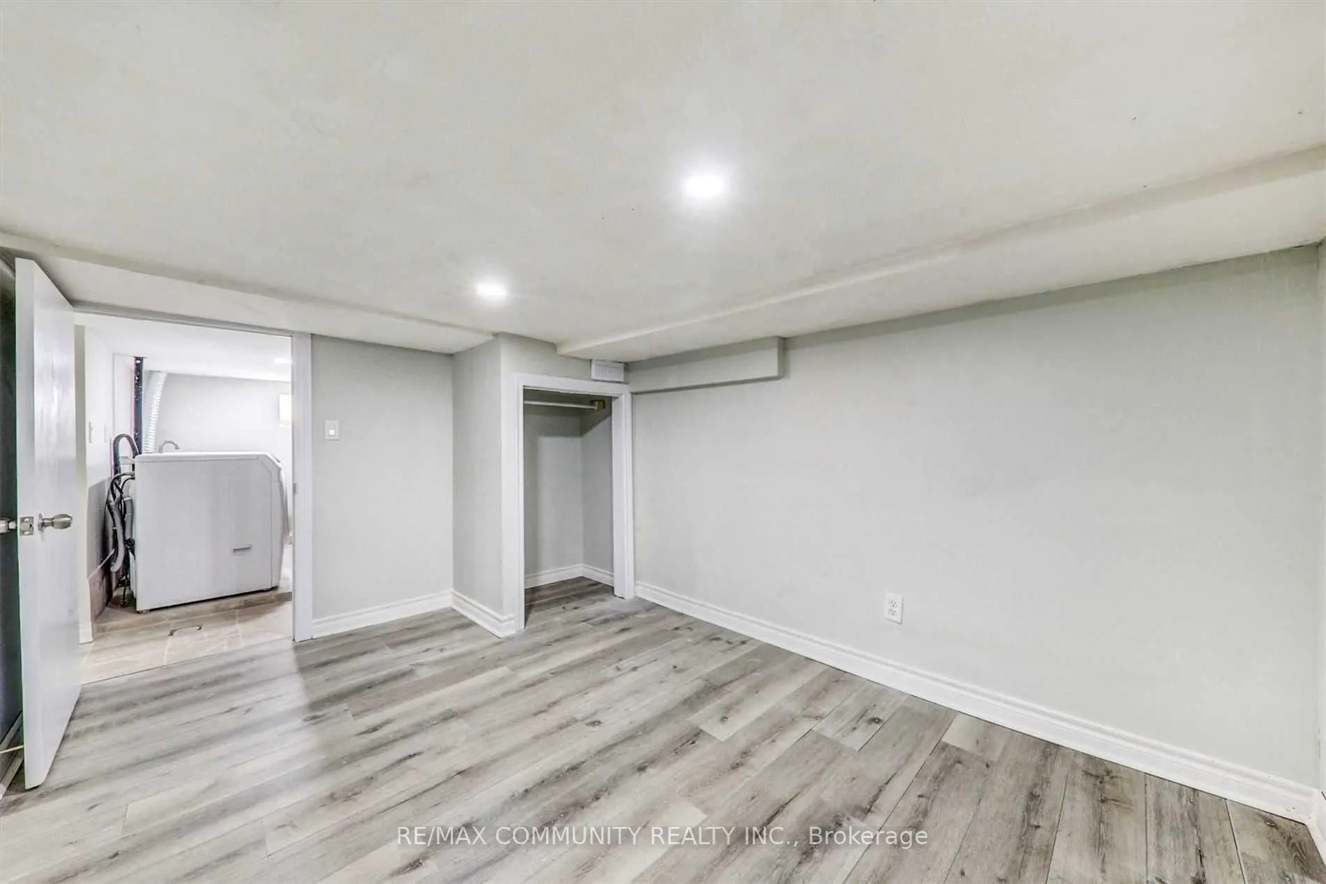 70 Colborne Street W