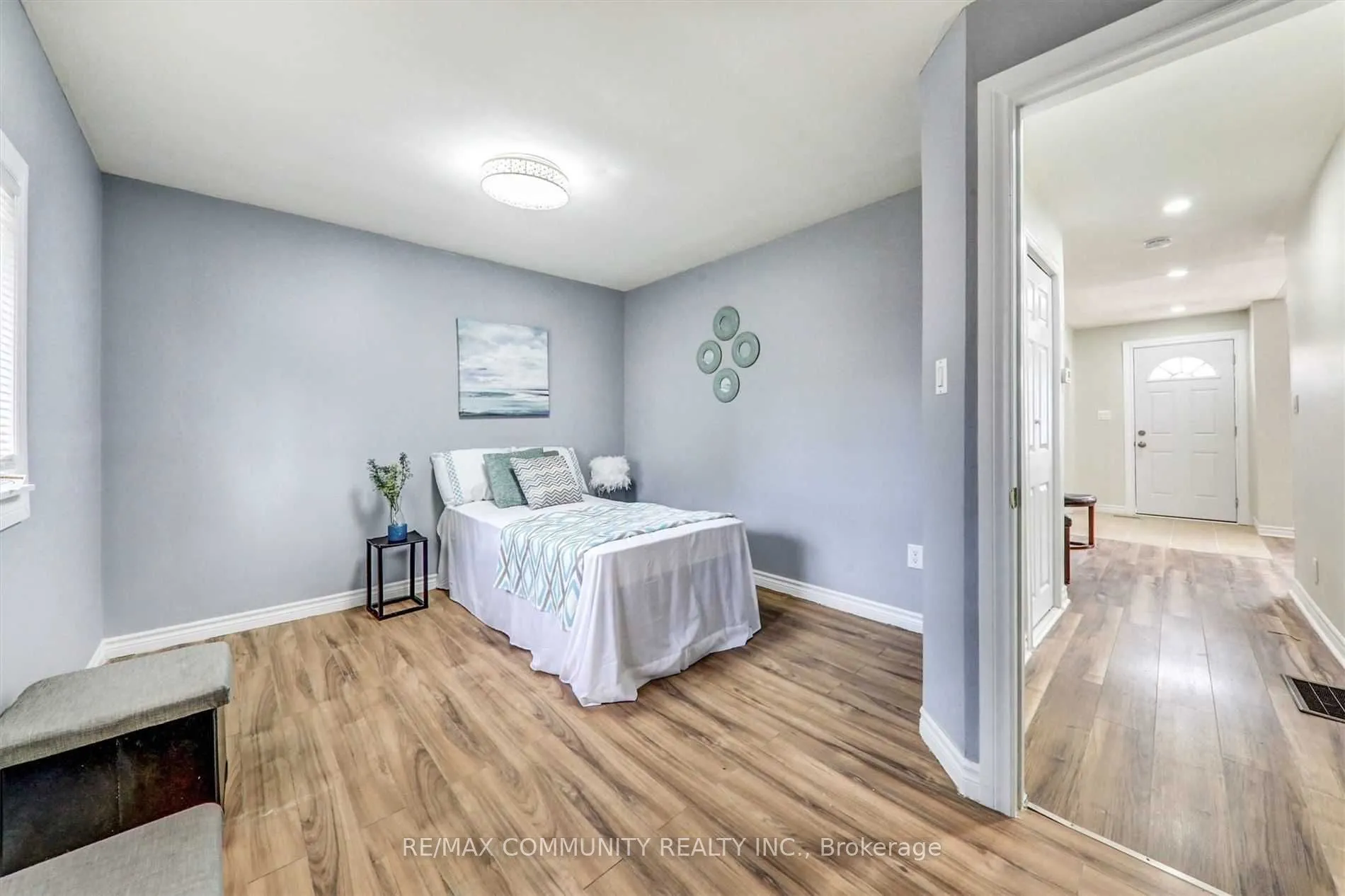 70 Colborne Street W