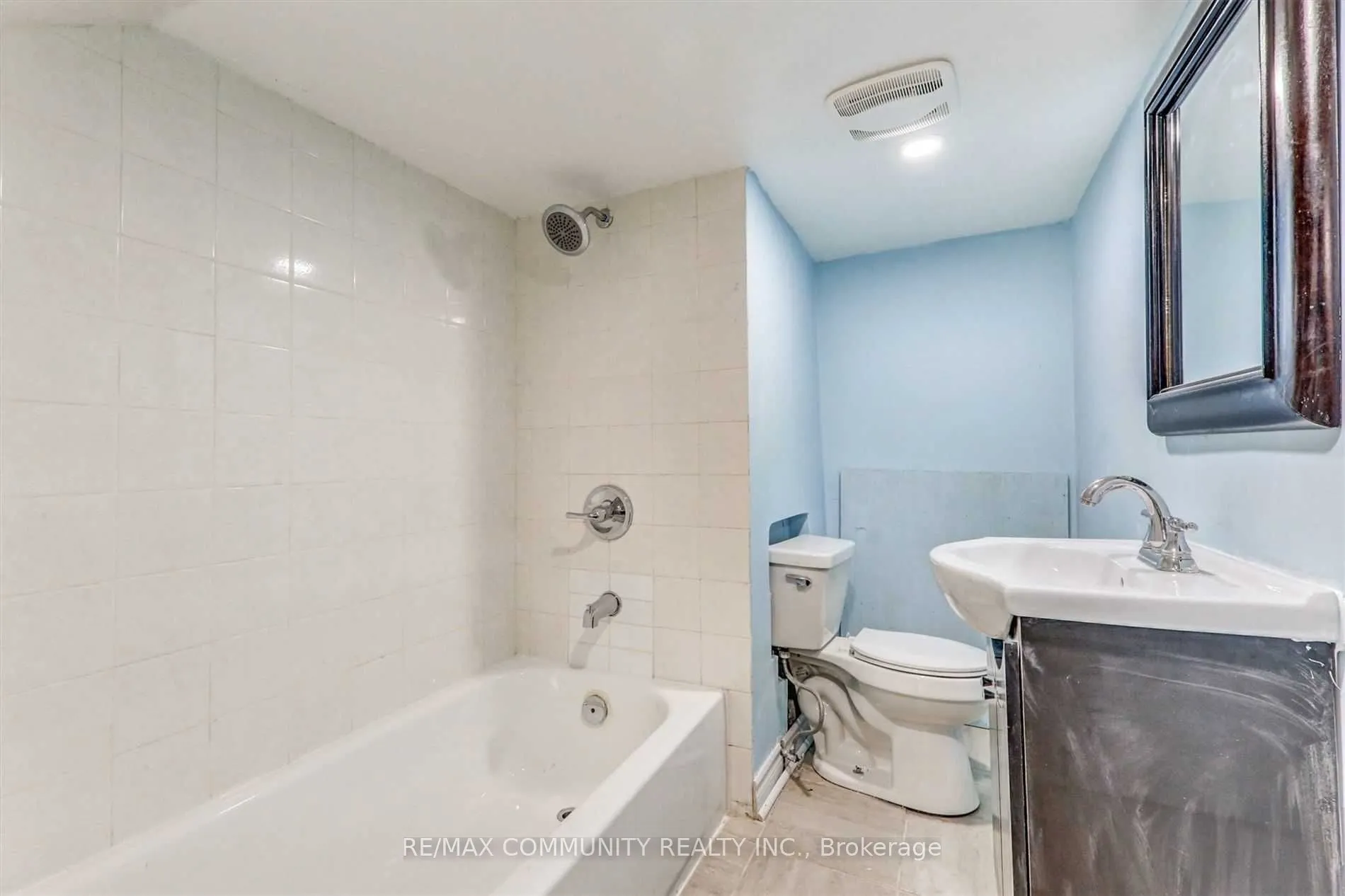 70 Colborne Street W