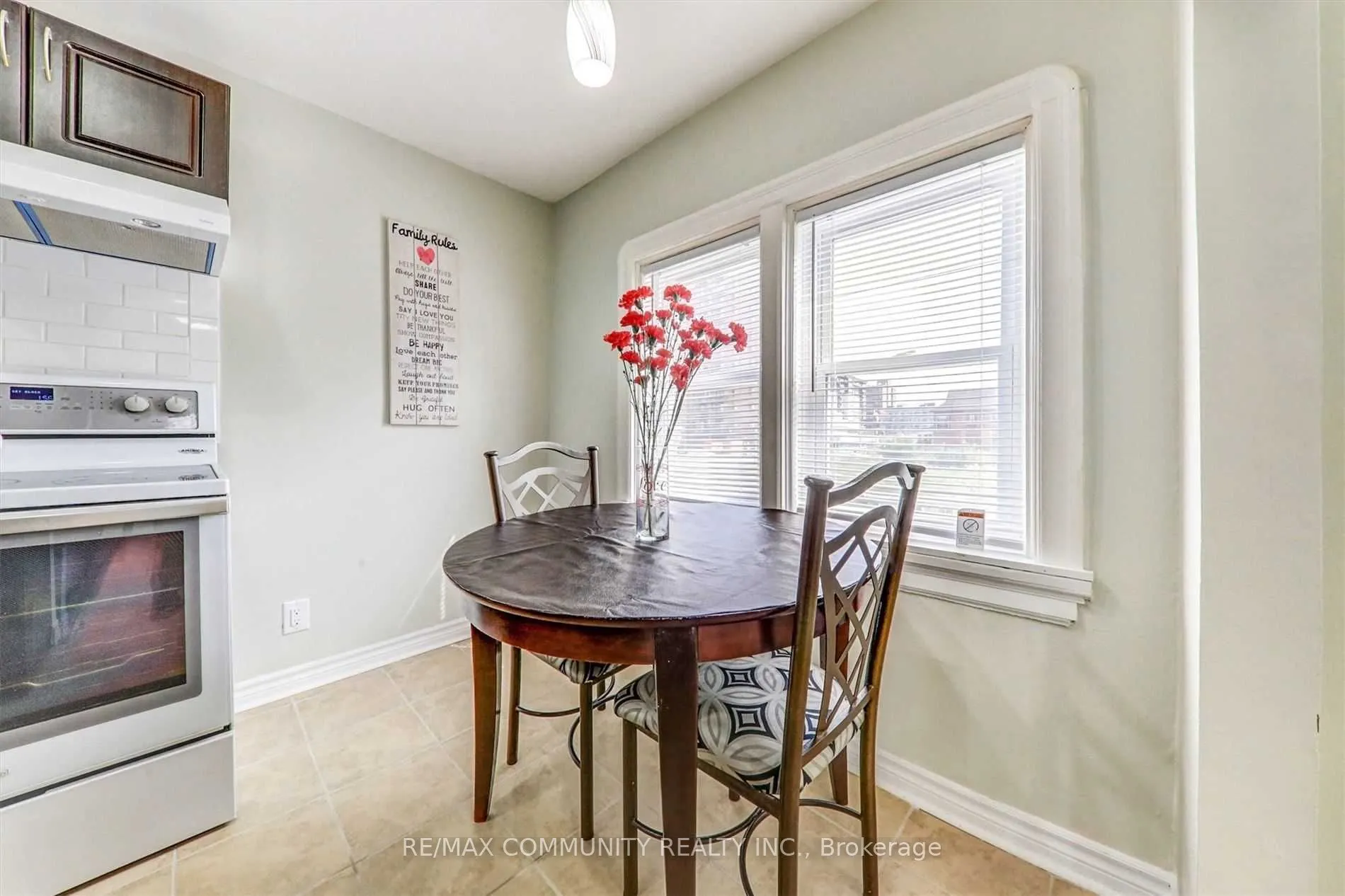 70 Colborne Street W