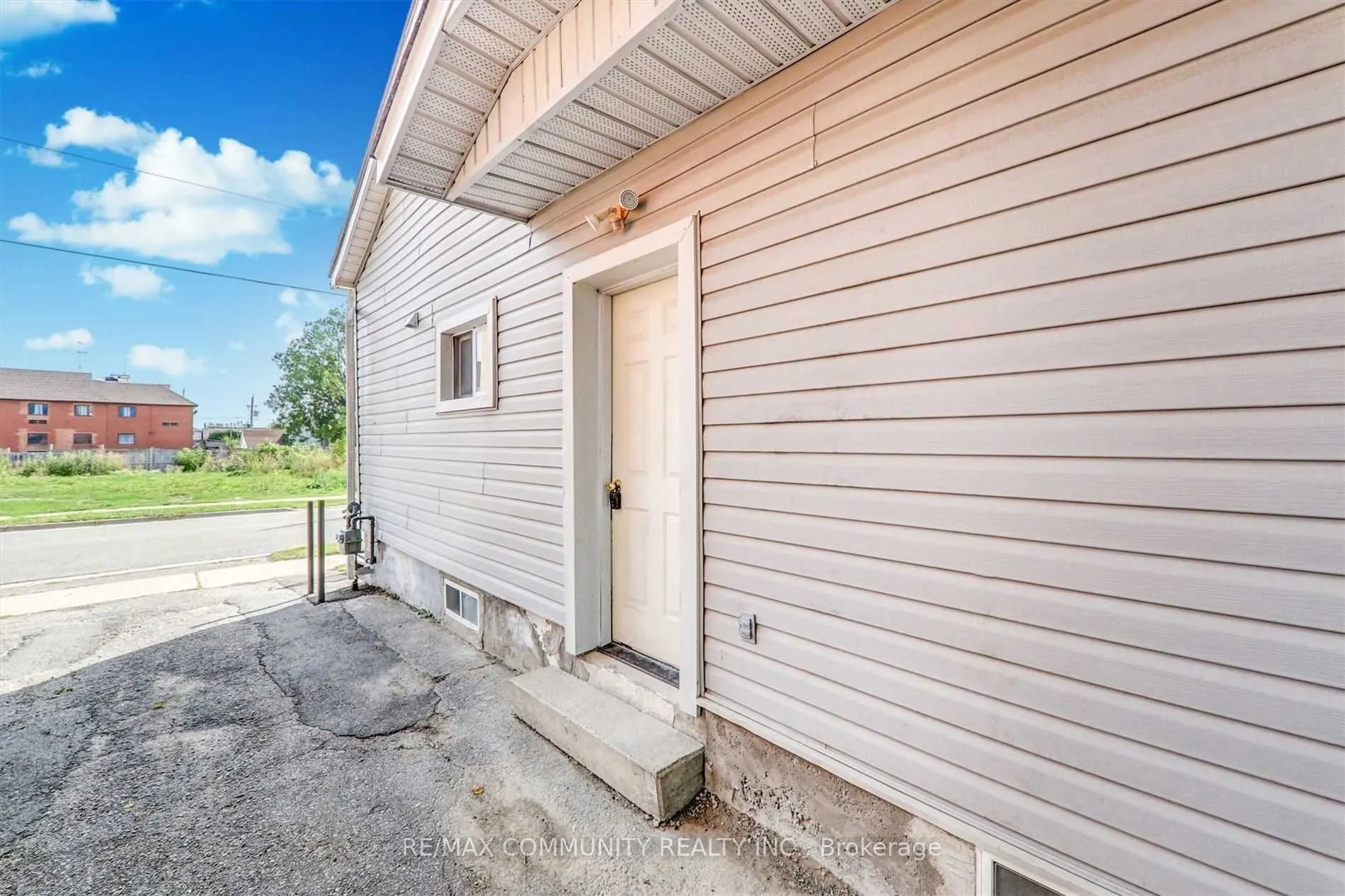 70 Colborne Street W