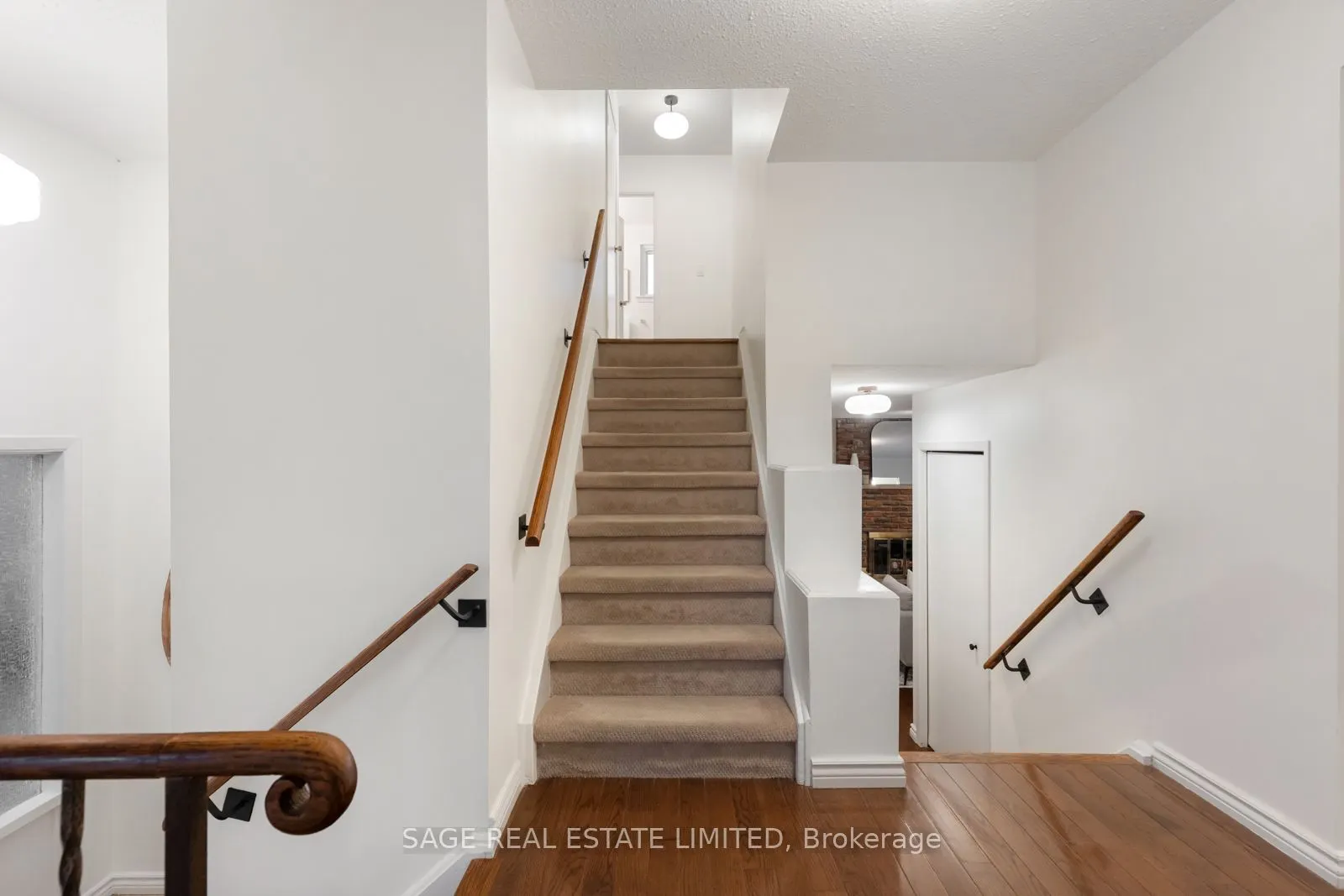 83 Waverley Road
