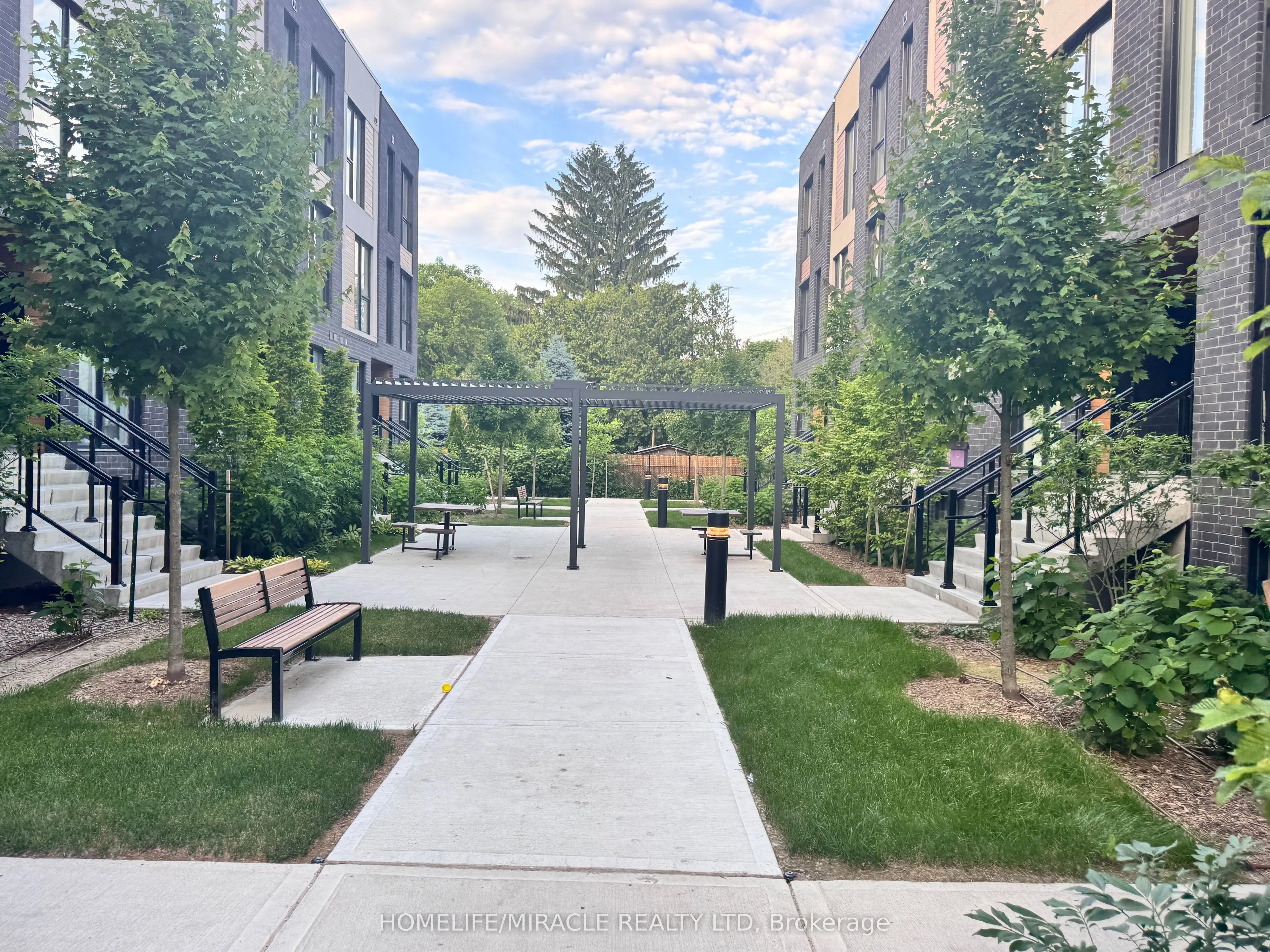 176 Clonmore Drive #4