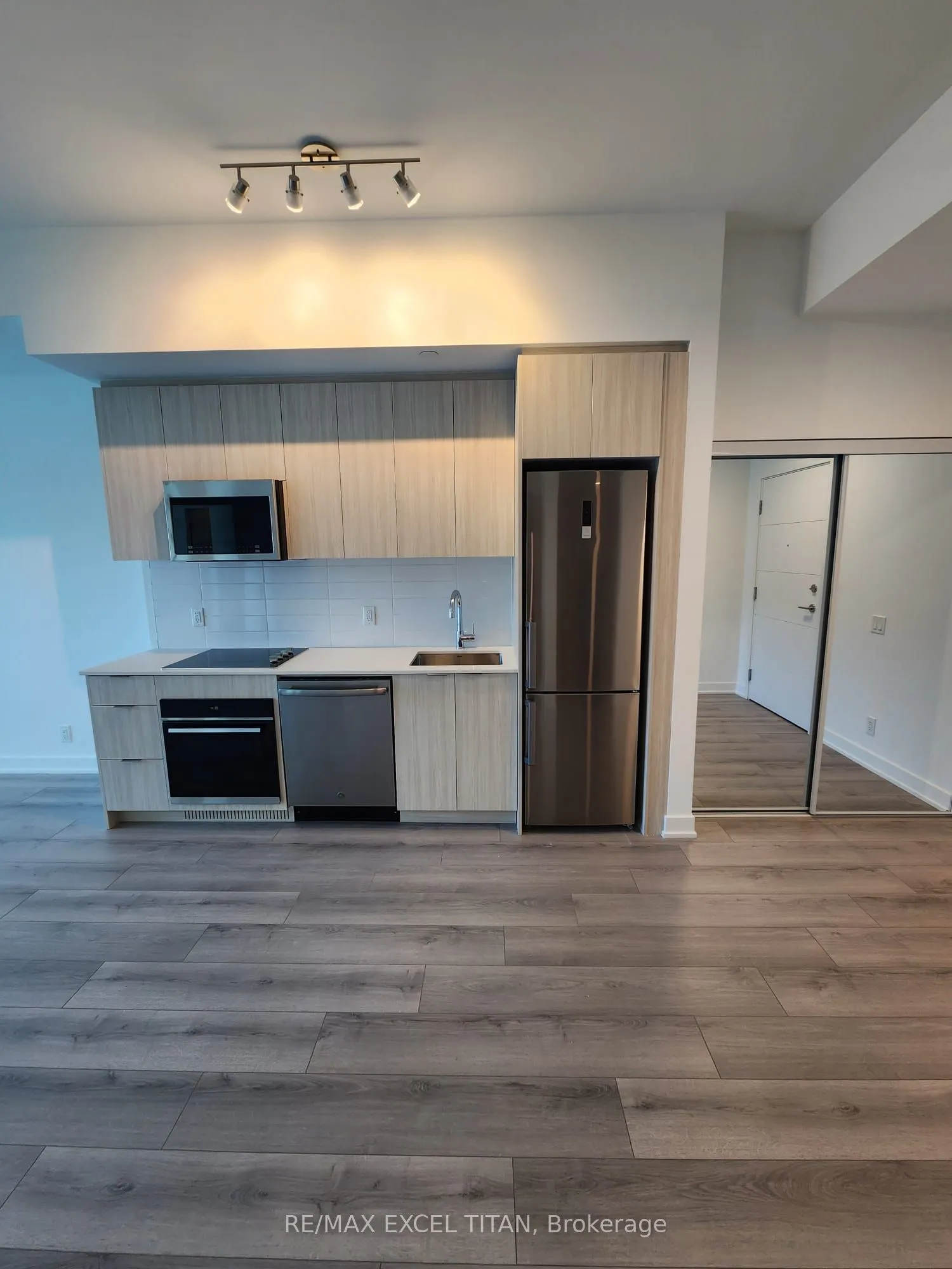 20 Deans Drive S #307