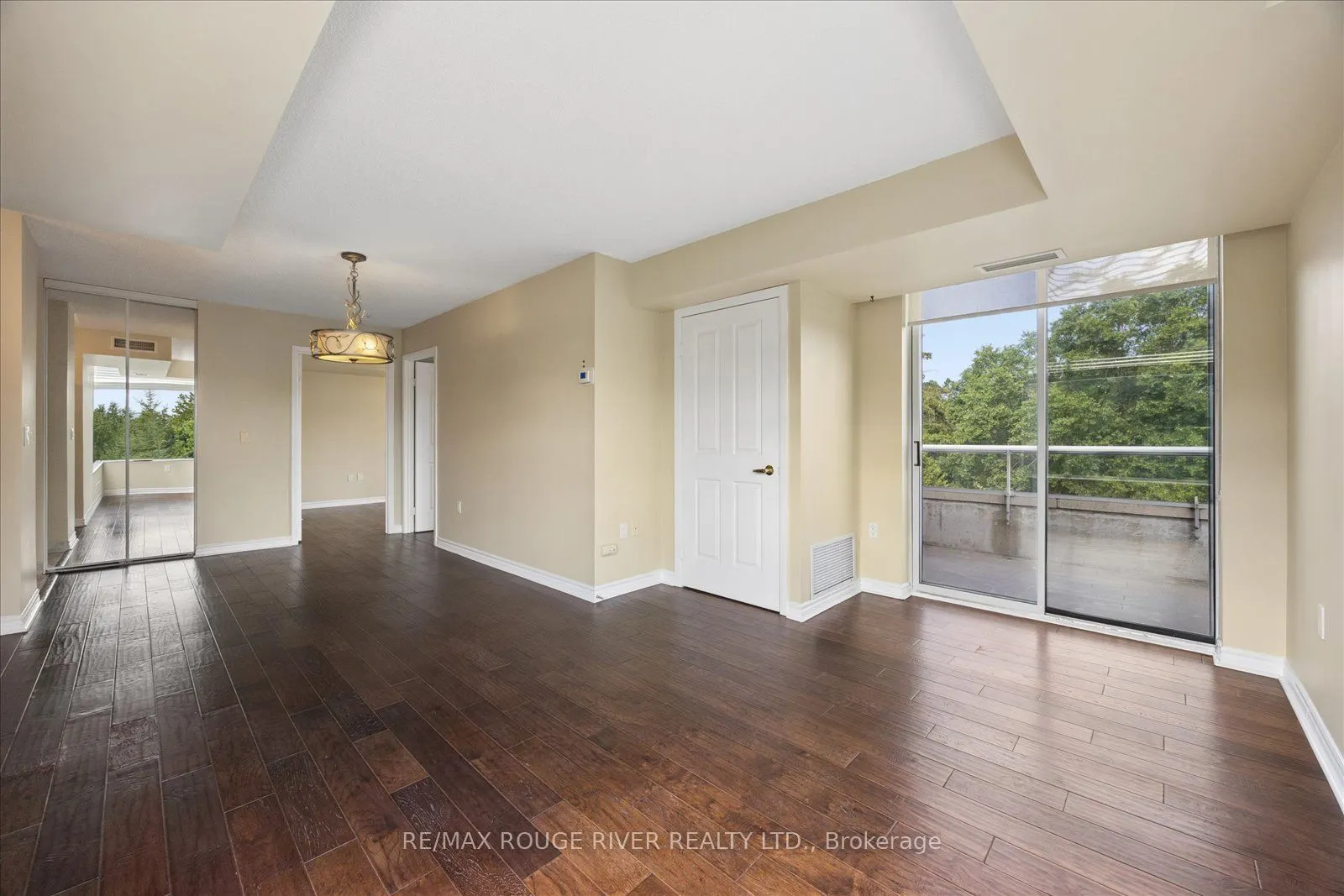 452 Scarborough Golf Club Road #405