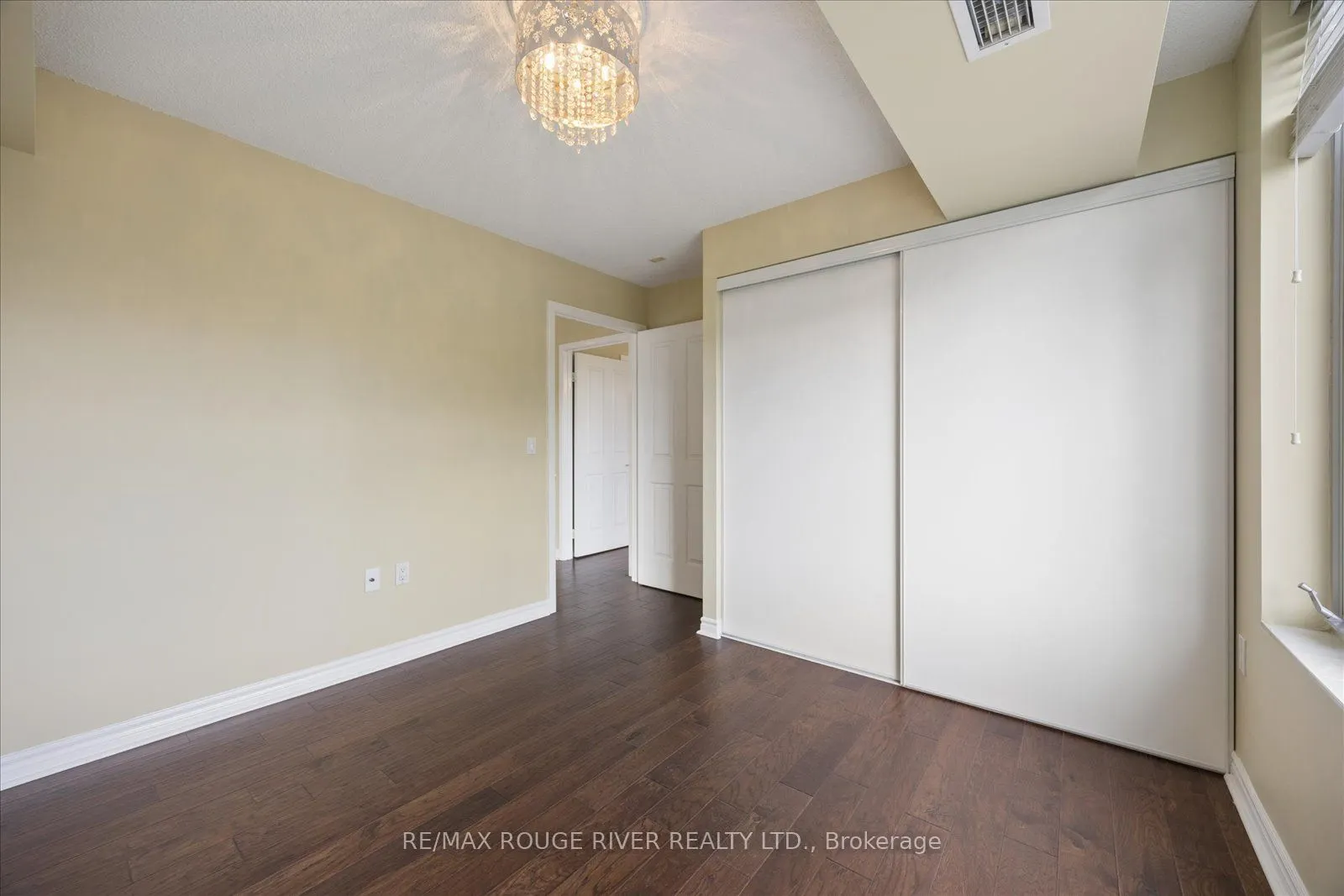 452 Scarborough Golf Club Road #405