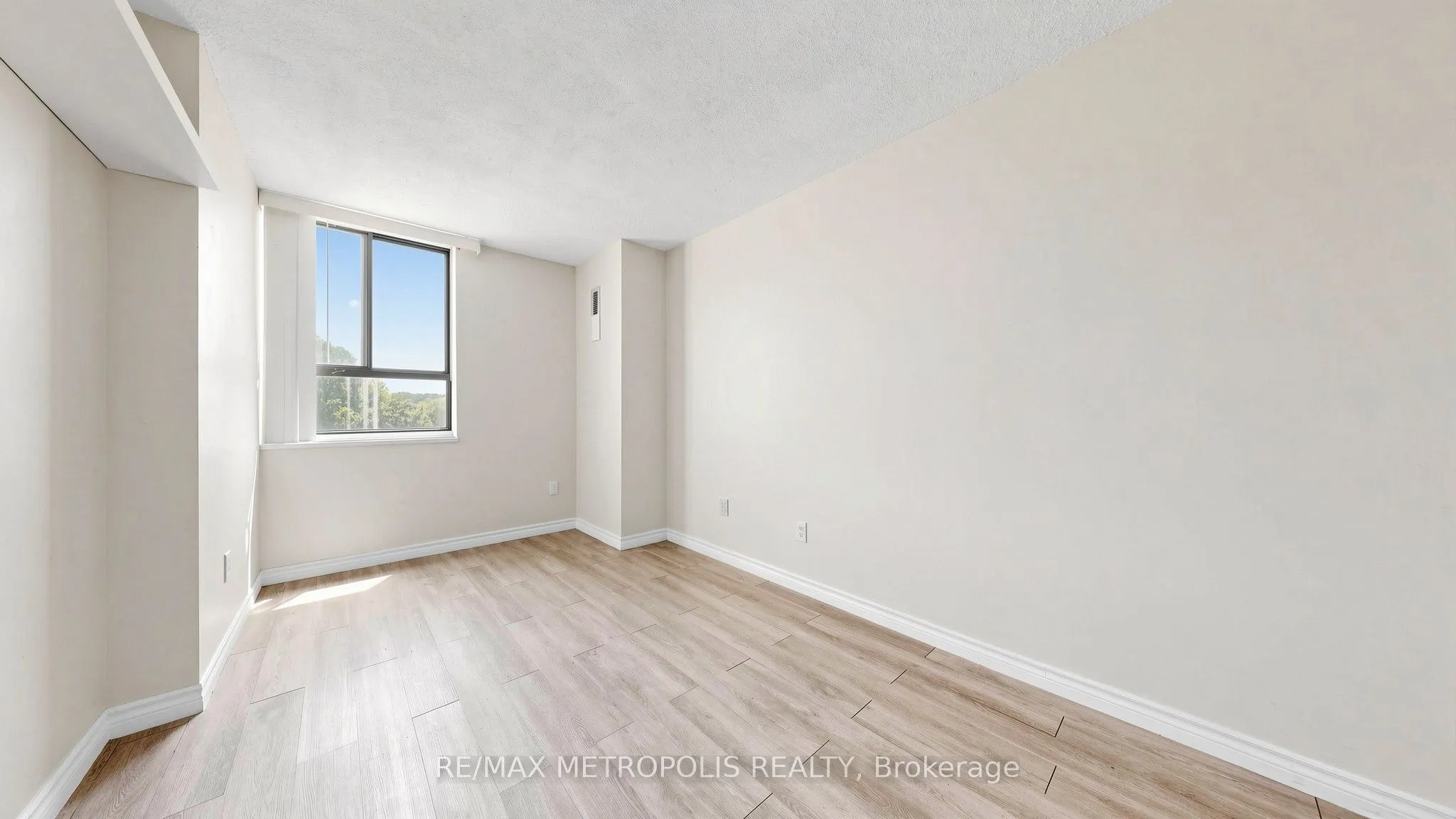 121 Trudelle Street #405