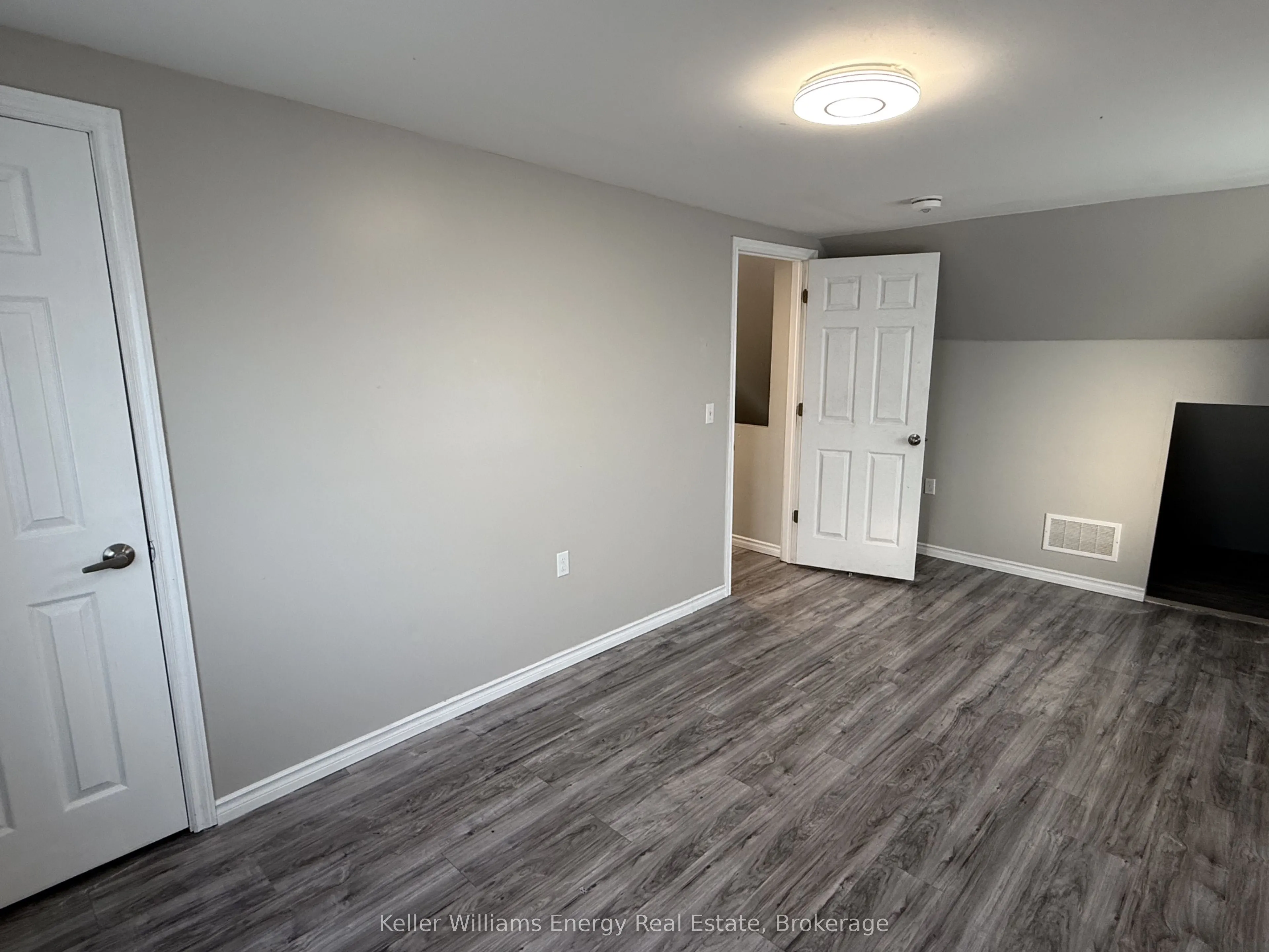 273 Wilson Road S #Main