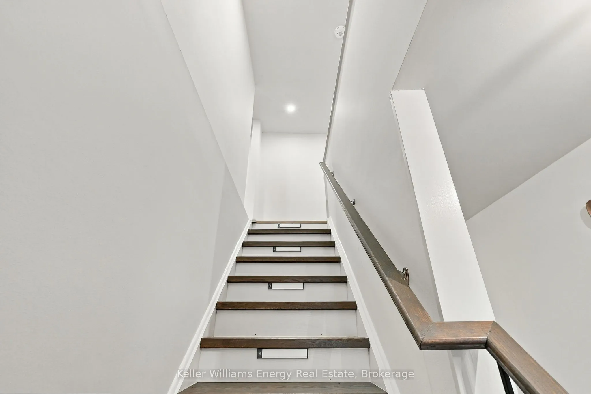 801 Greenbriar Drive