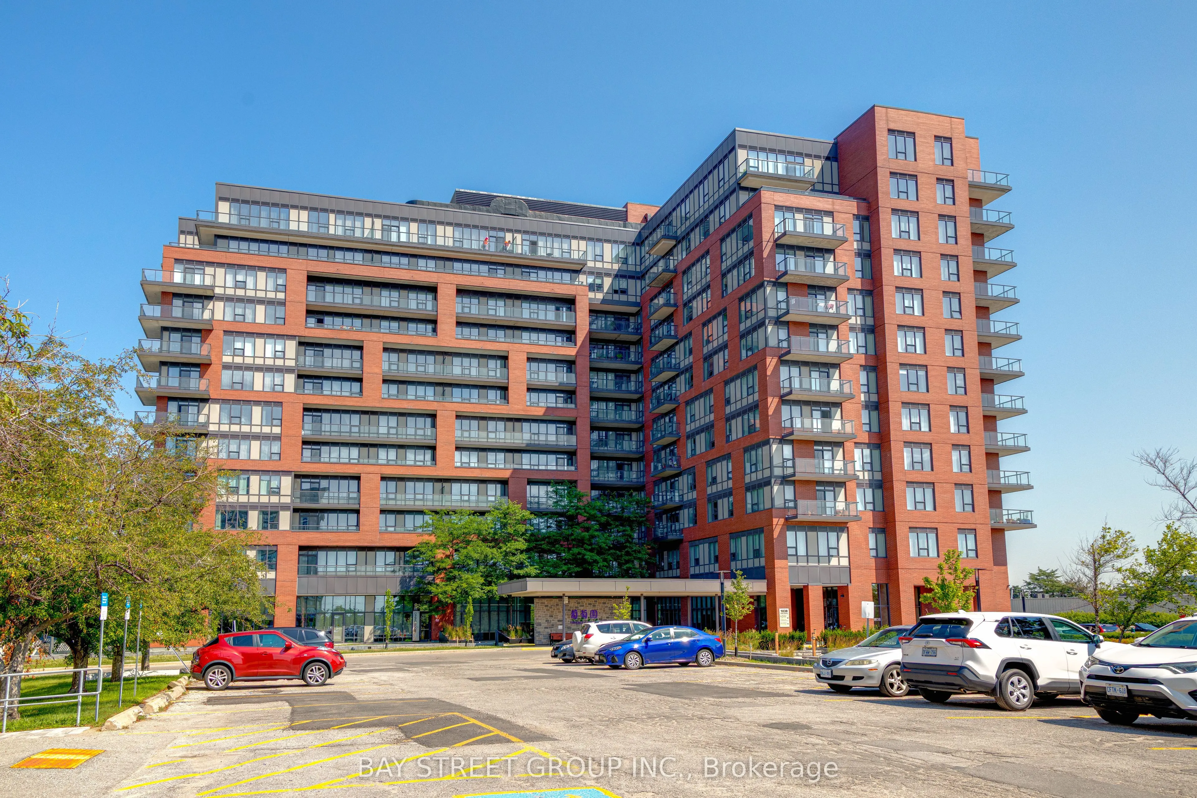 1038 Mcnicoll Avenue #218