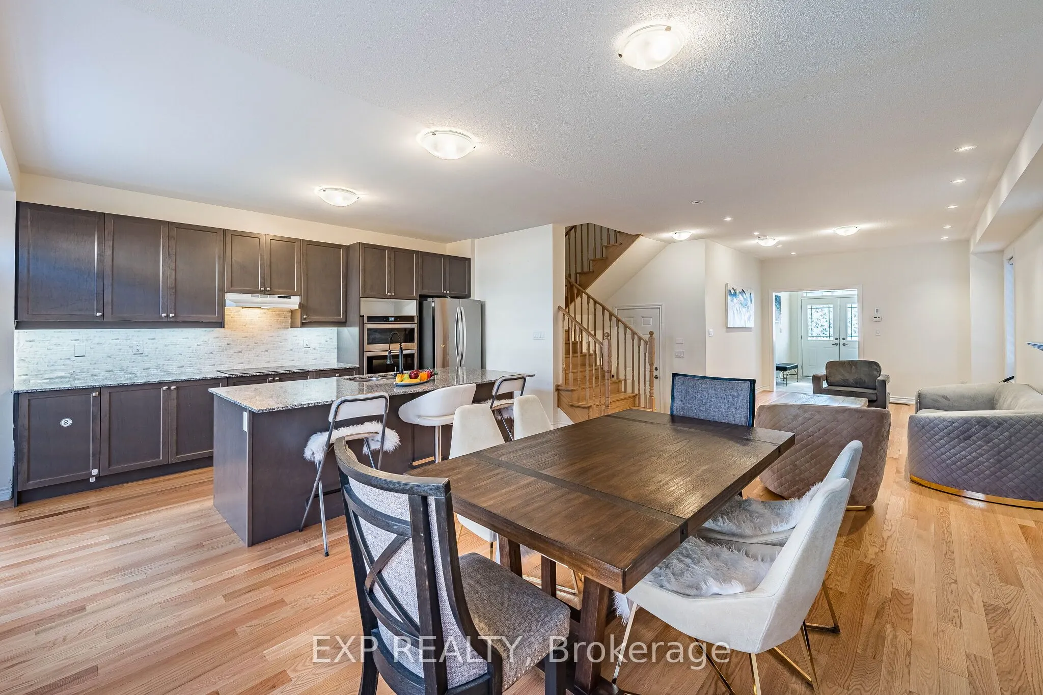 1186 Rexton Drive