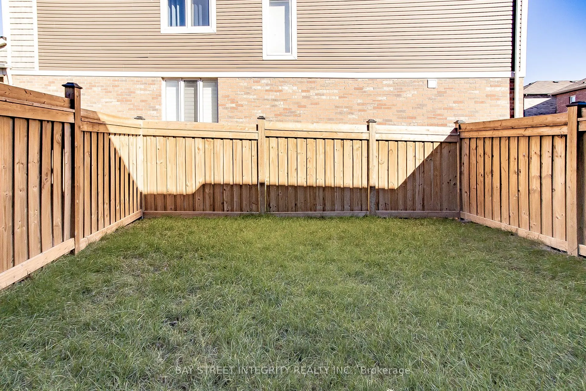 62 Lockyer Drive