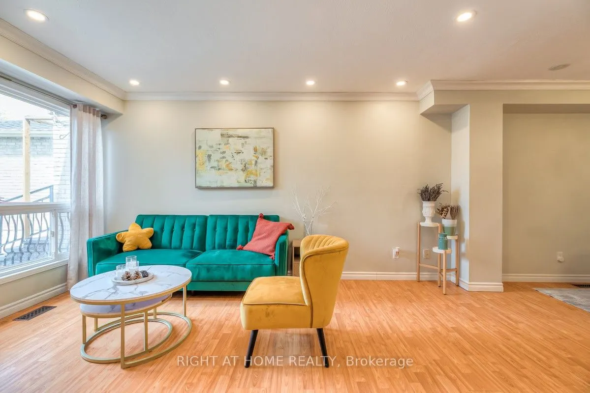 37 McKnight Drive