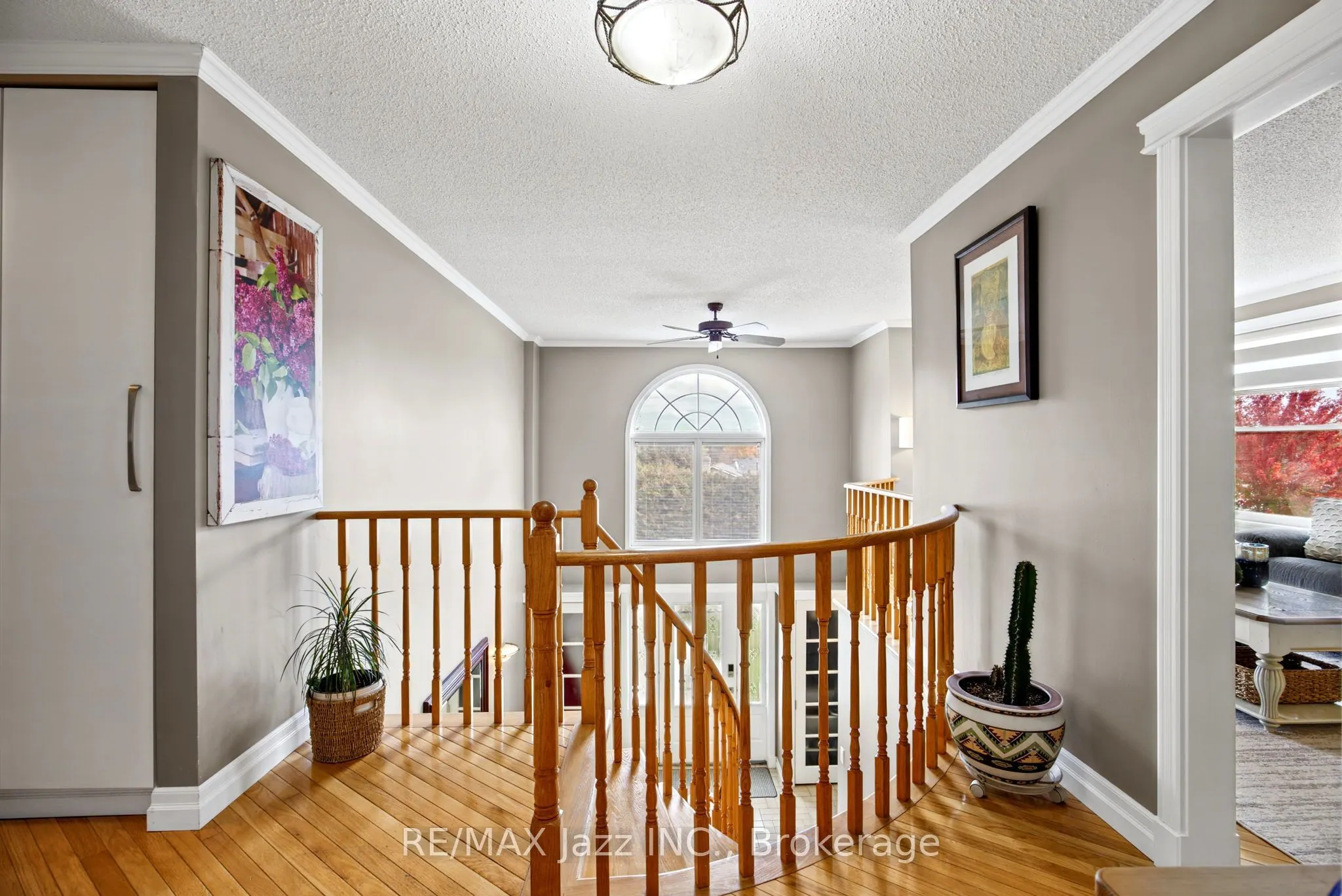 789 Lochness Crescent