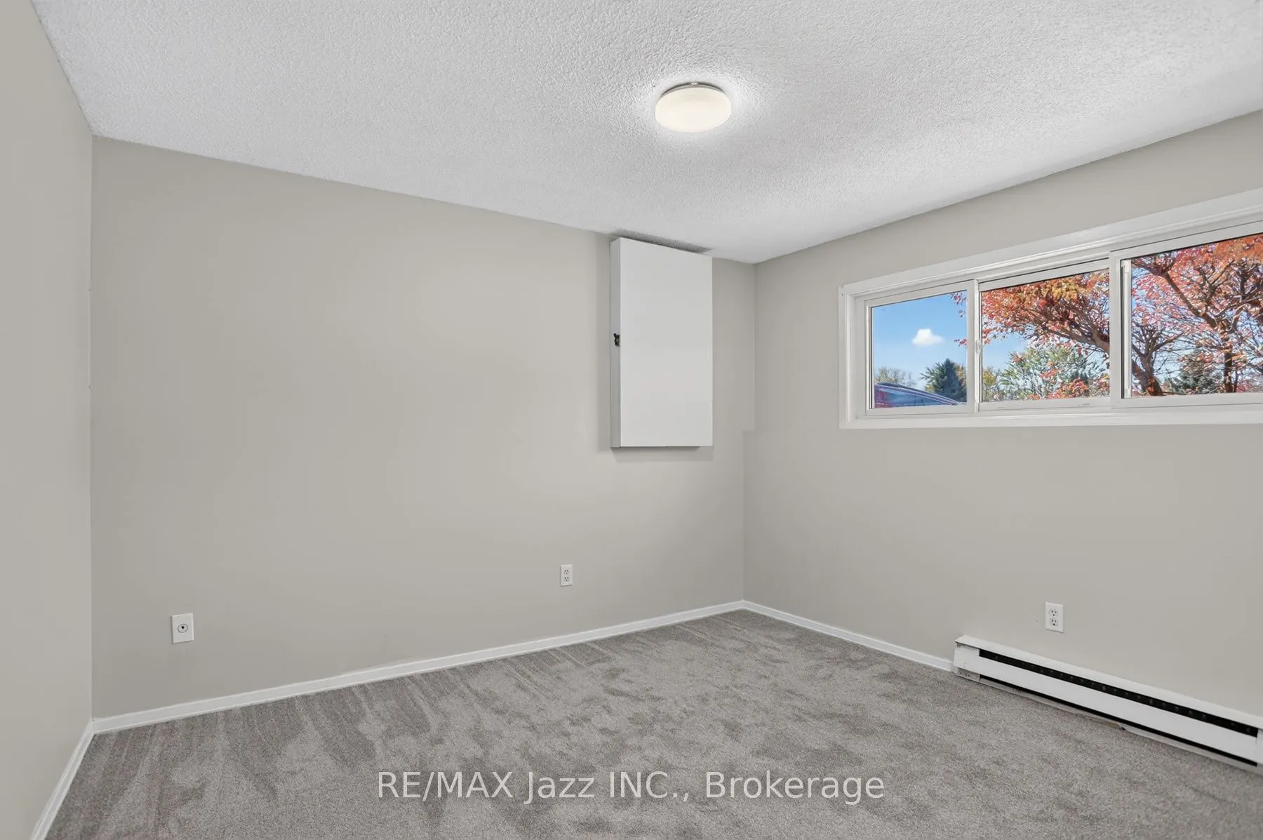 691 Attersley Drive