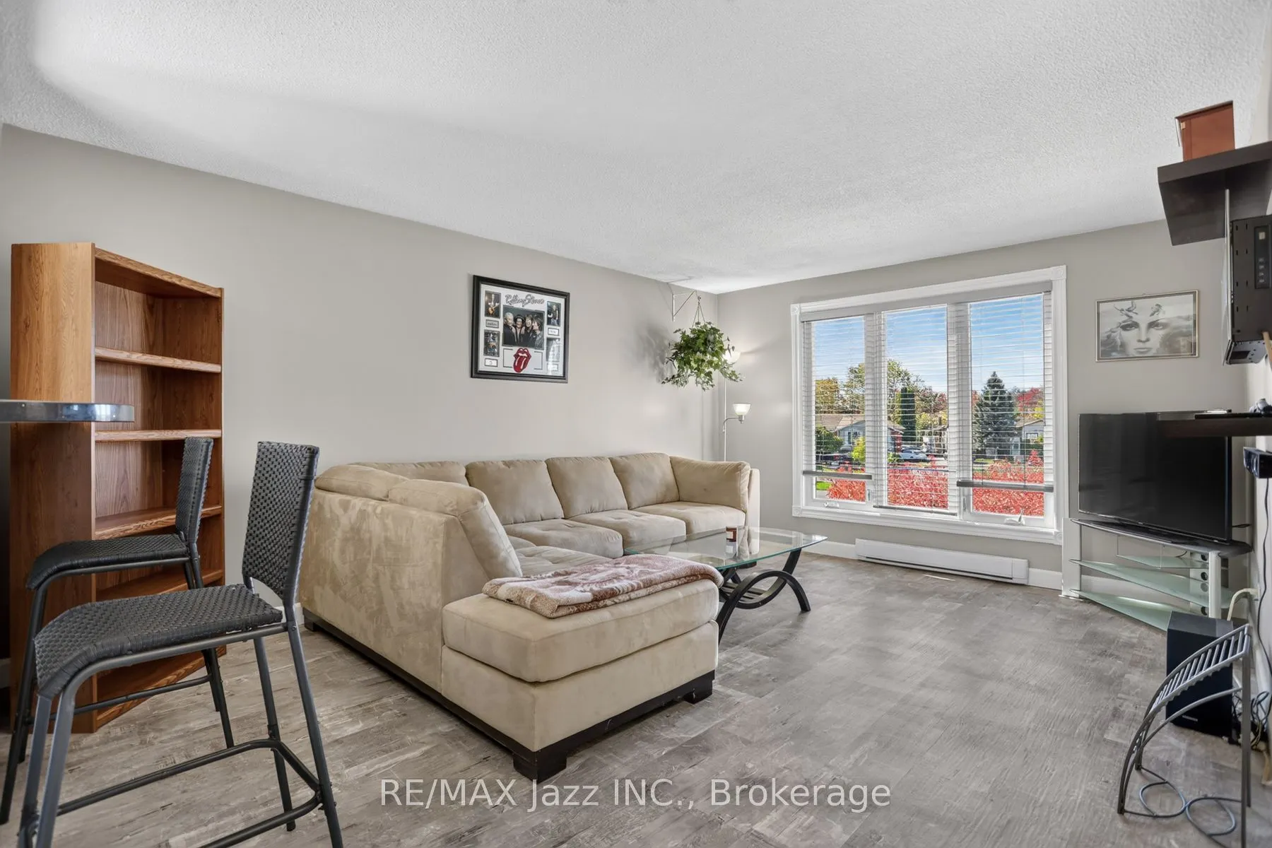 691 Attersley Drive
