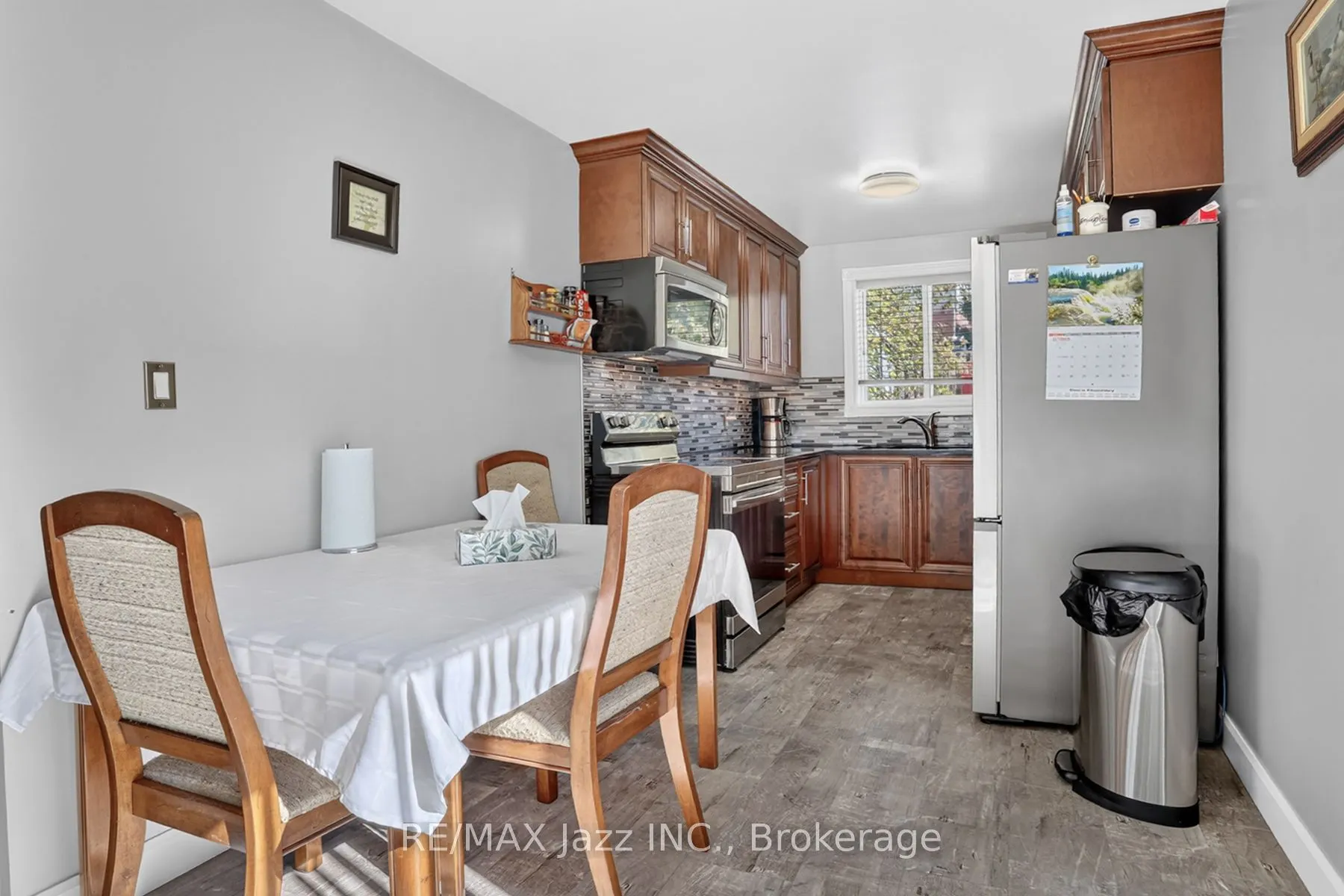 691 Attersley Drive