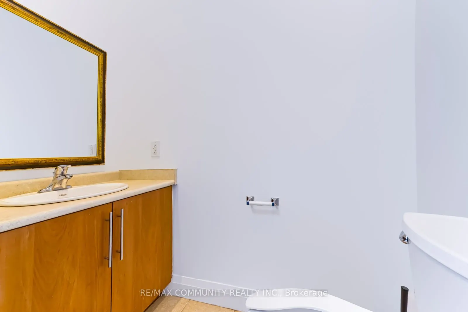 1585 Markham Road #206