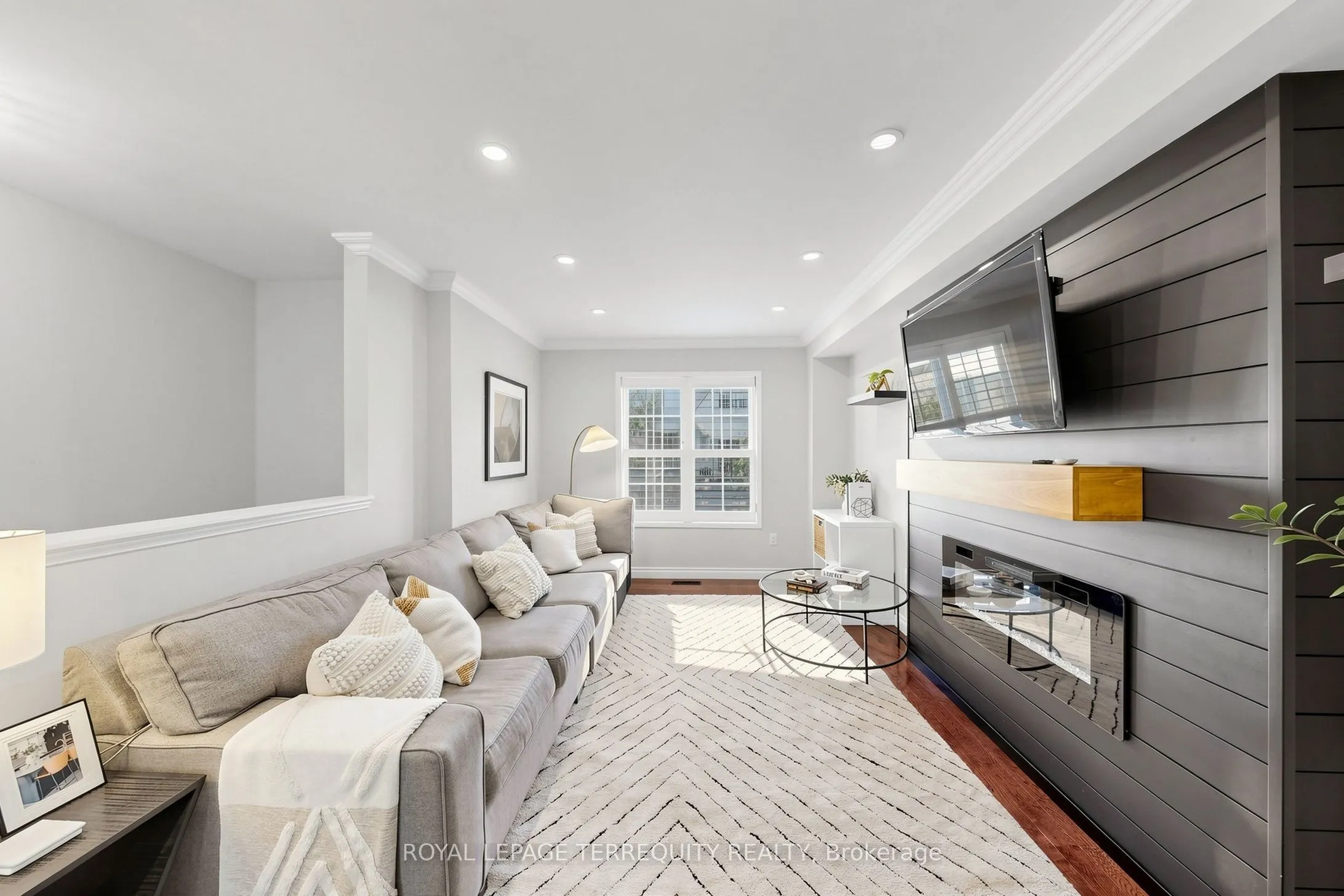 735 Sheppard Avenue #50