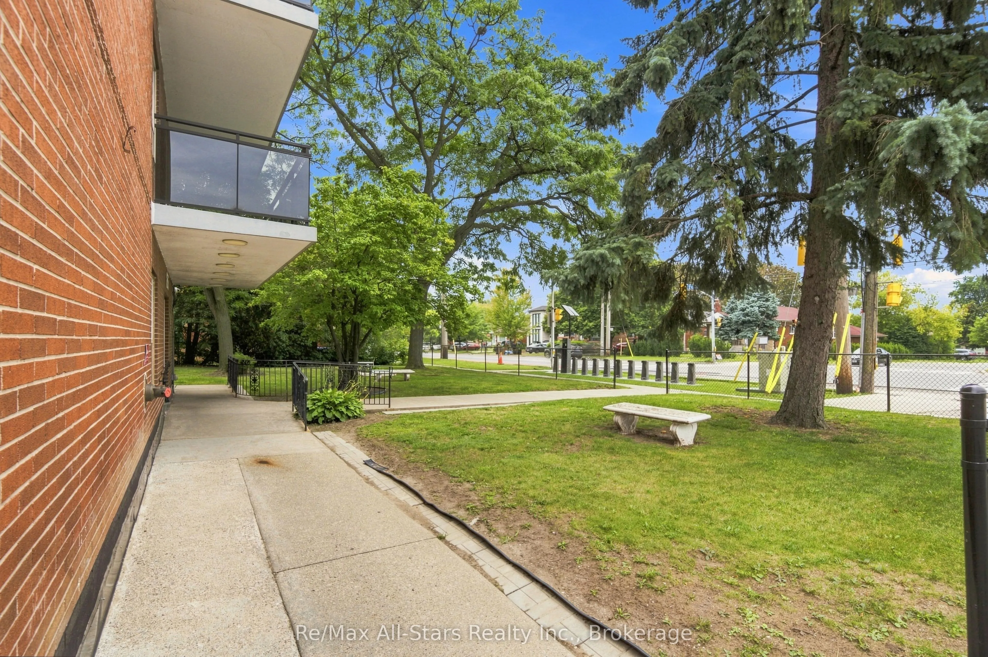 855 Kennedy Road #806