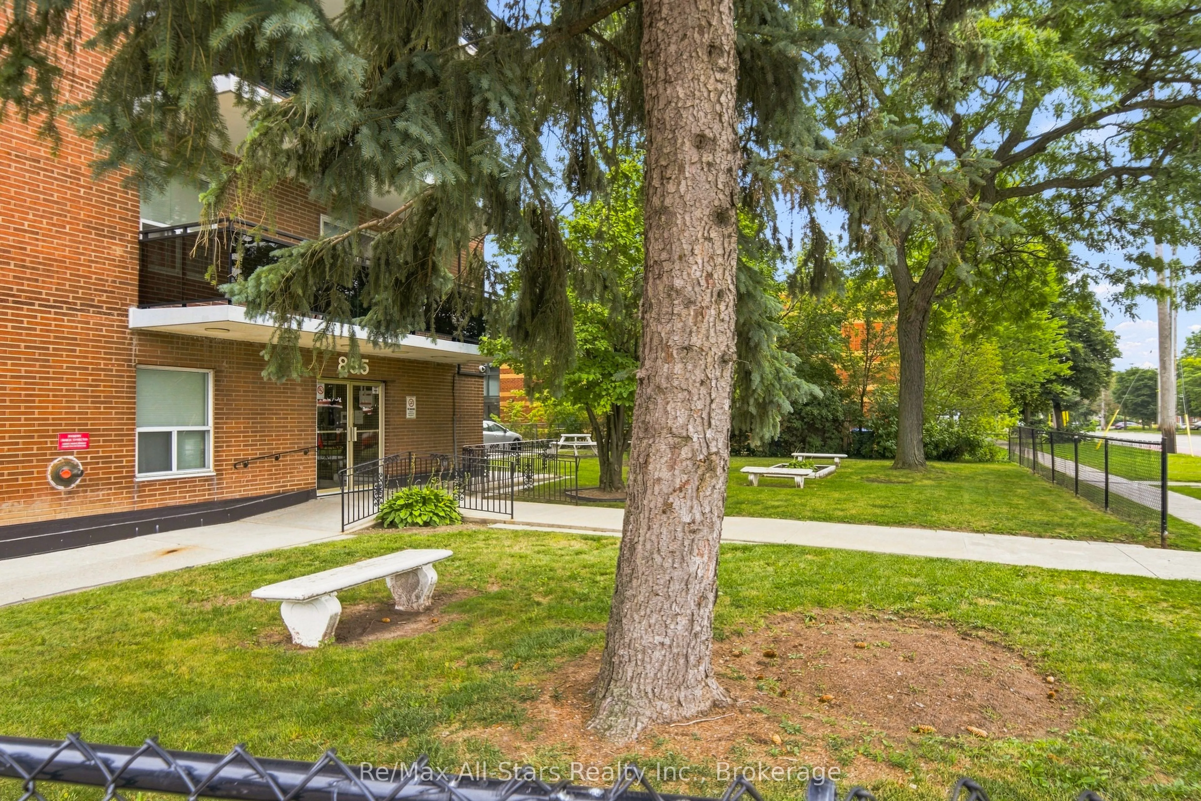 855 Kennedy Road #806