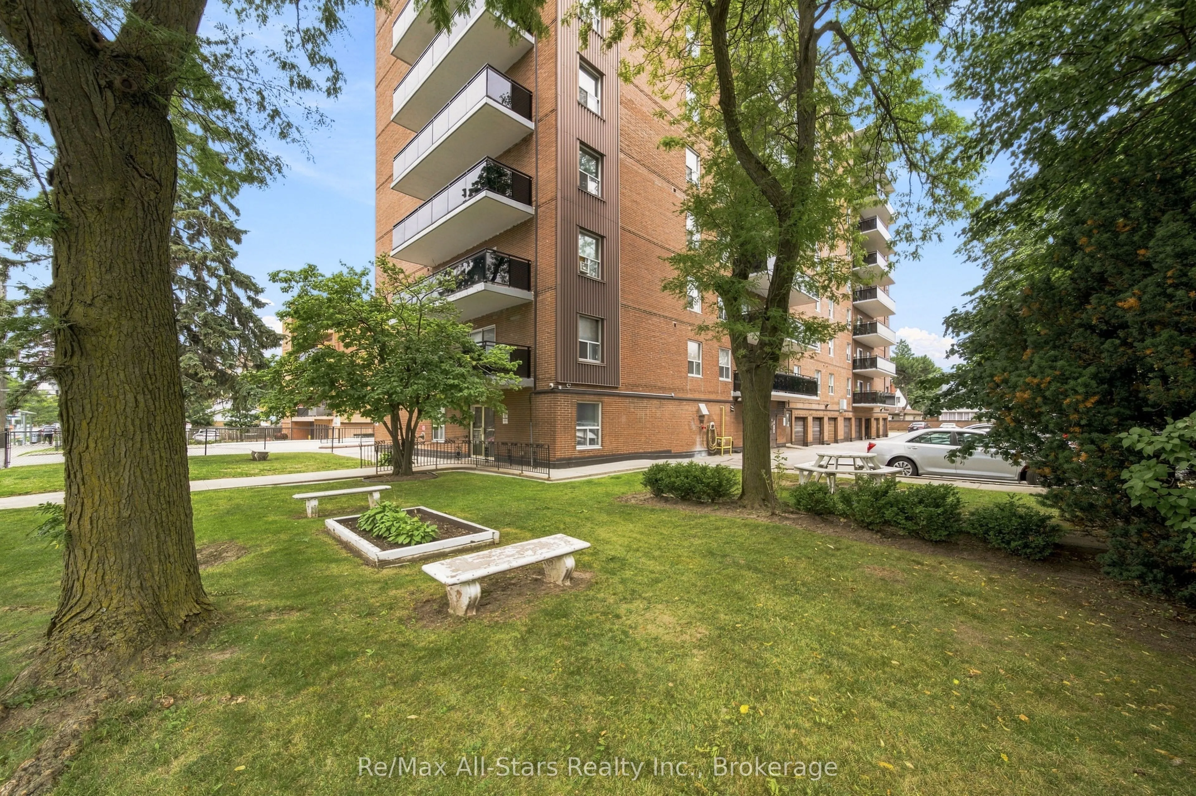 855 Kennedy Road #806