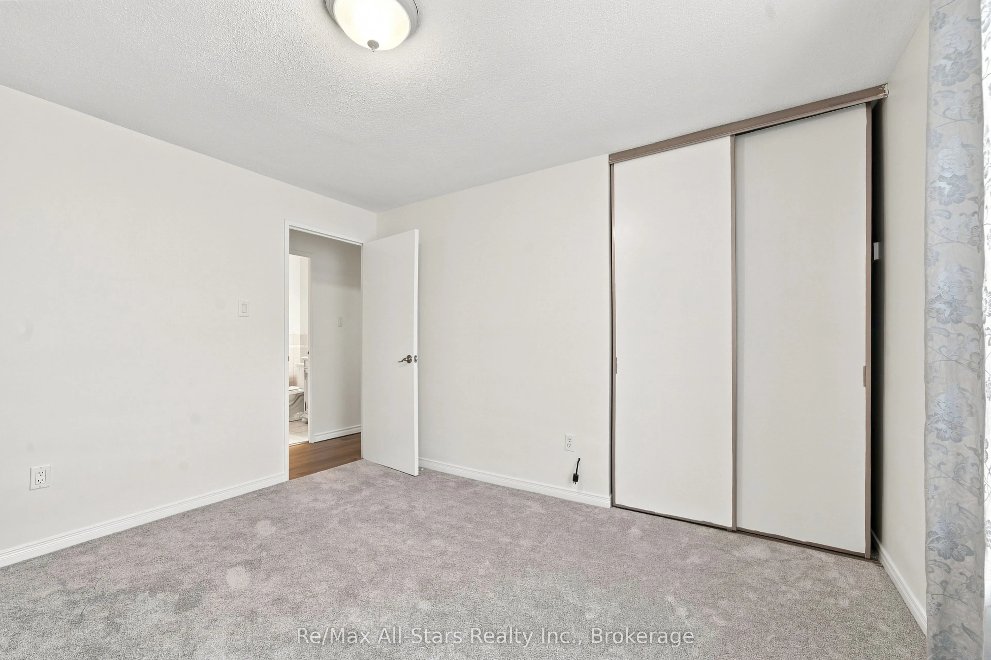 855 Kennedy Road #806