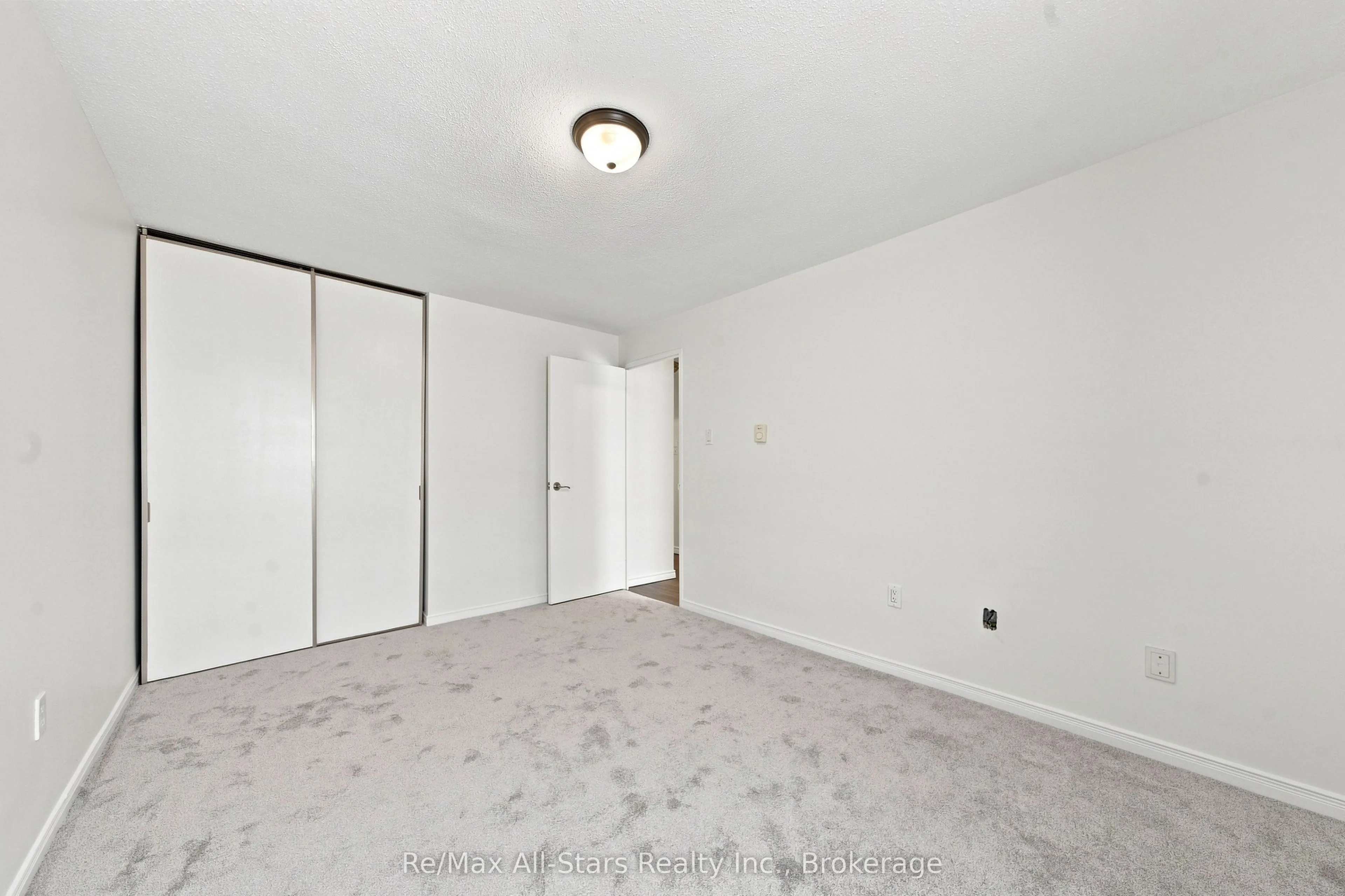 855 Kennedy Road #806