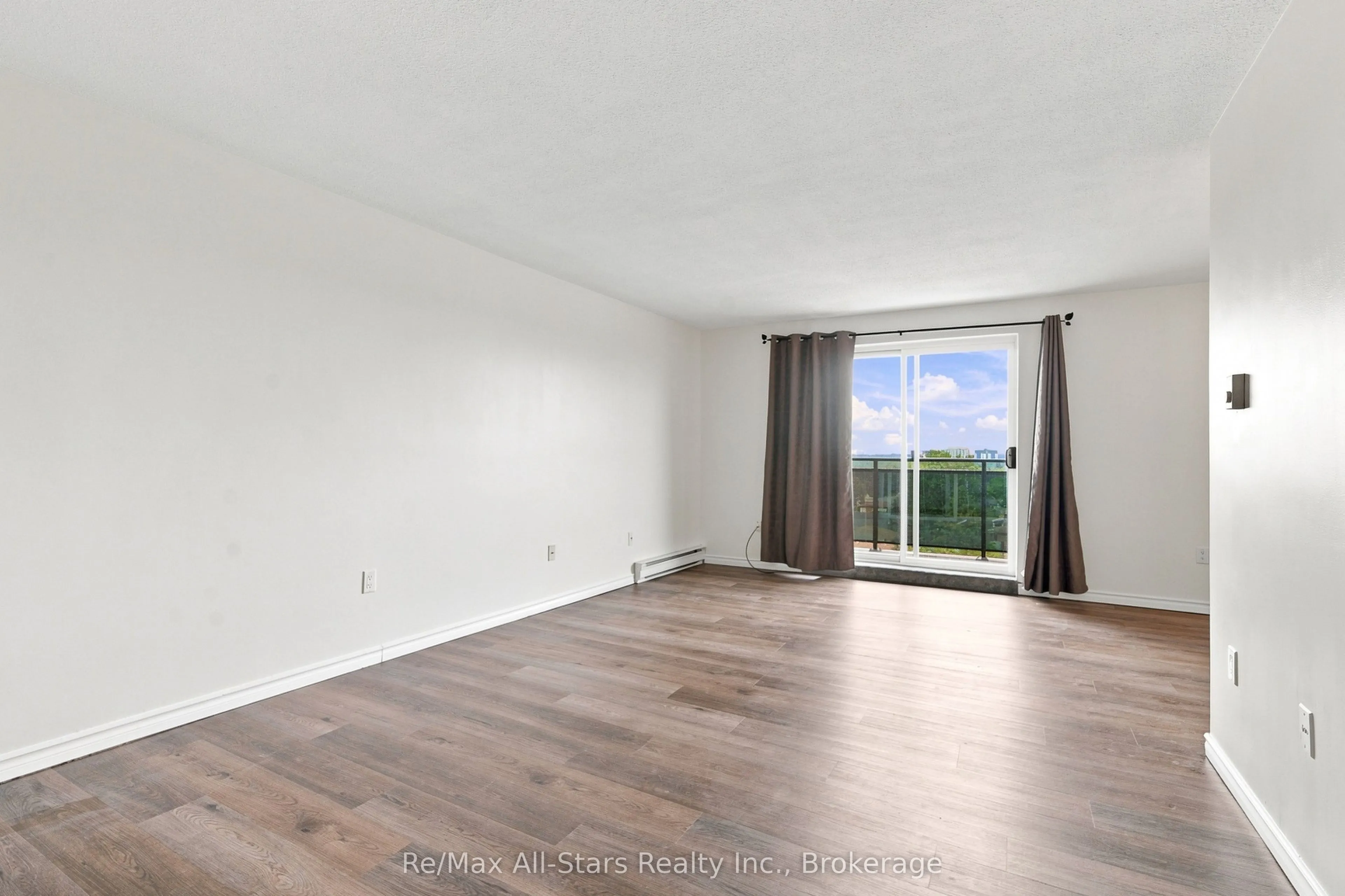 855 Kennedy Road #806
