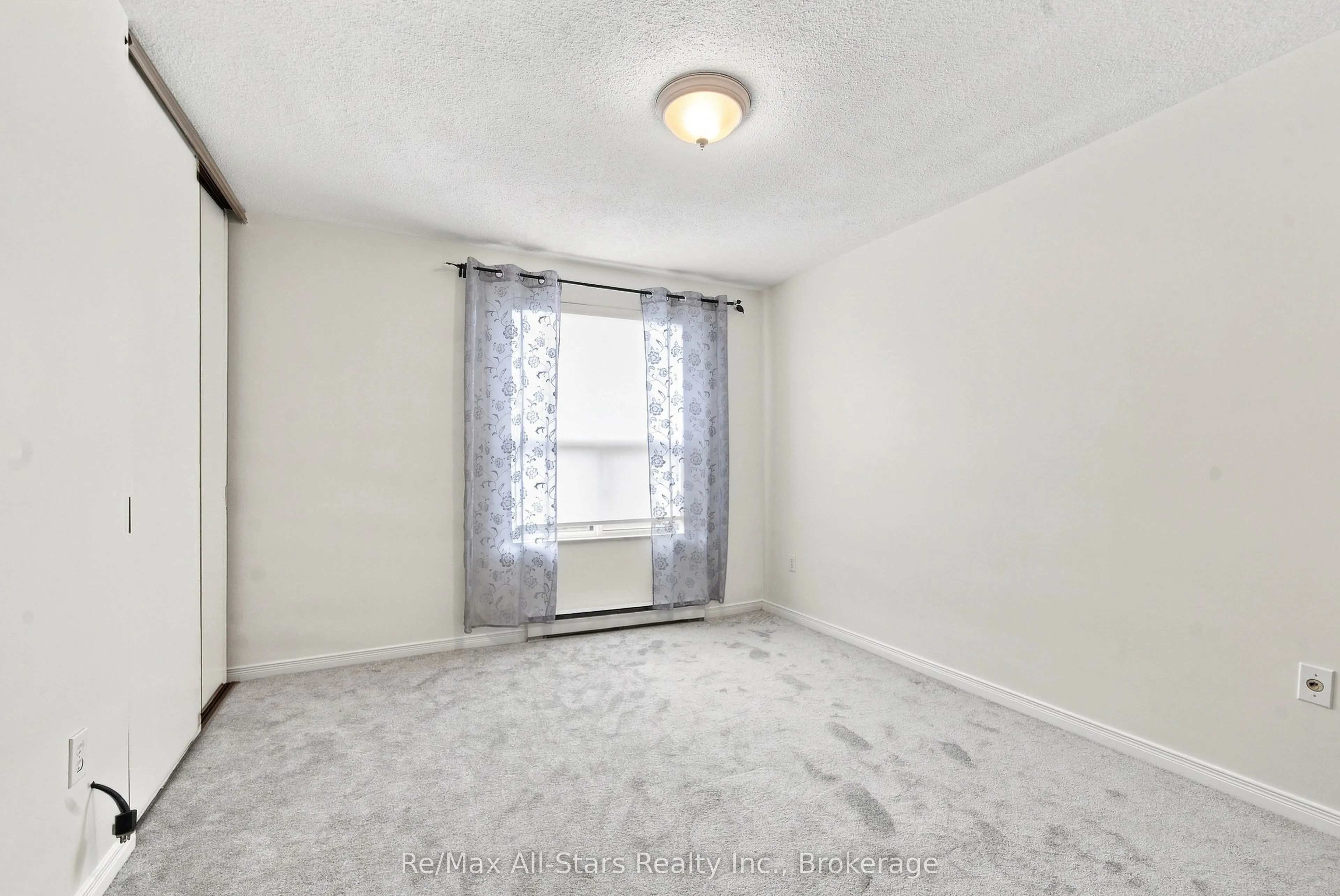 855 Kennedy Road #806