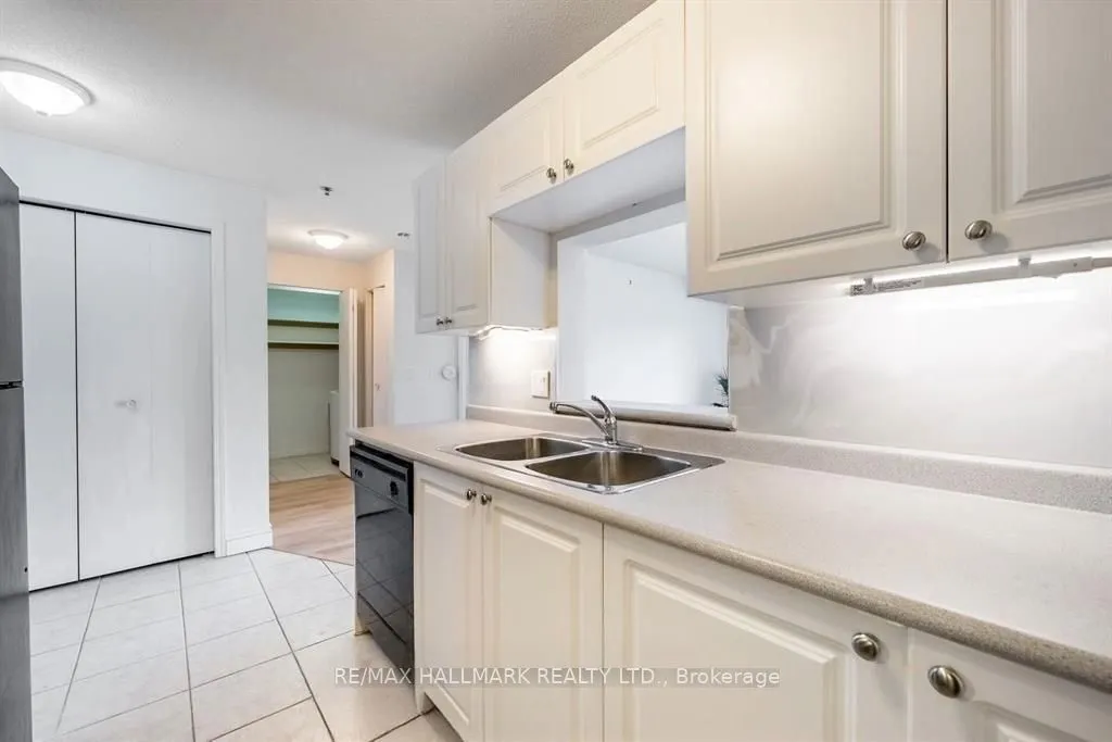 684 Warden Avenue #305