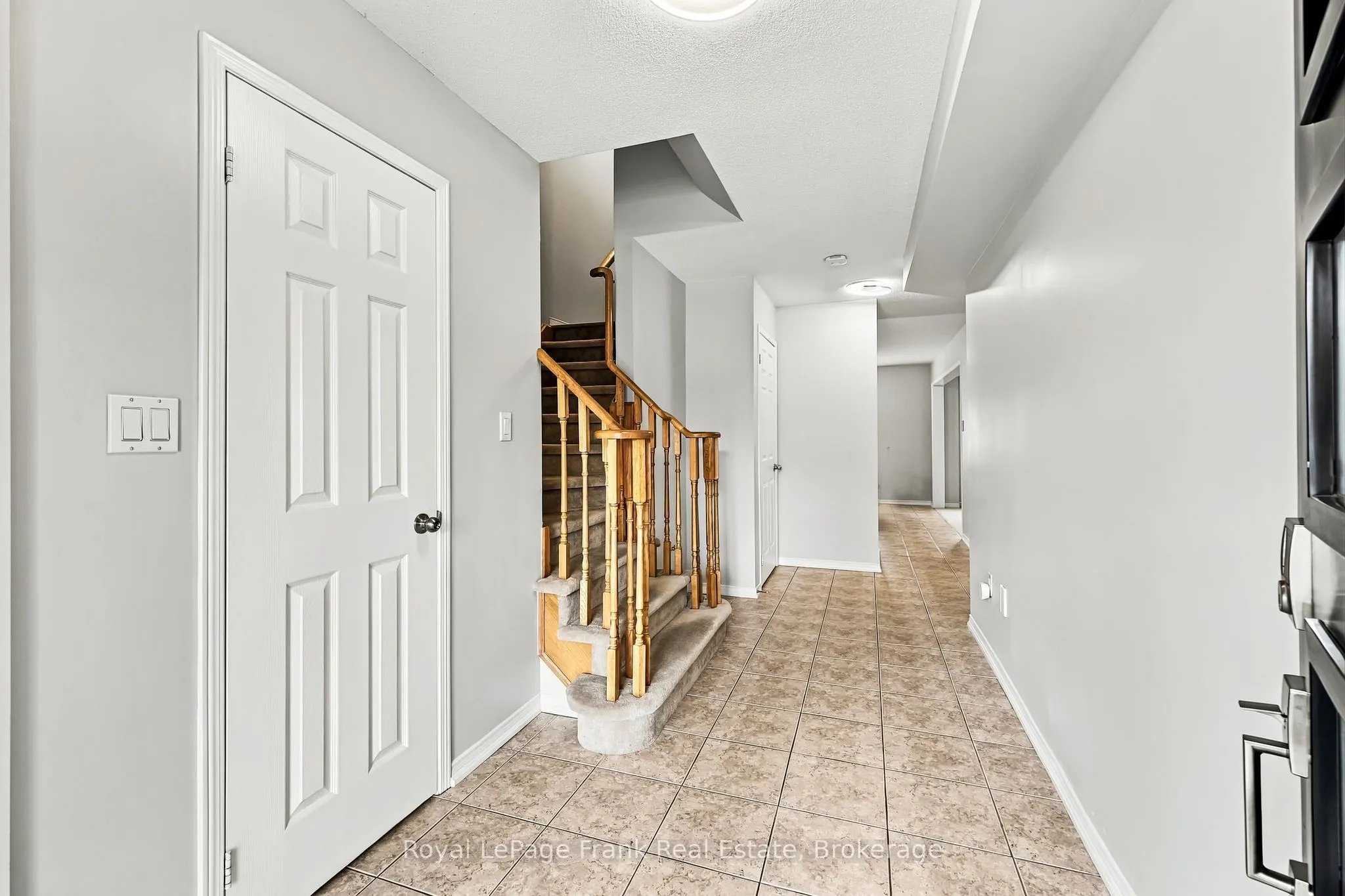10 Oceanpearl Crescent