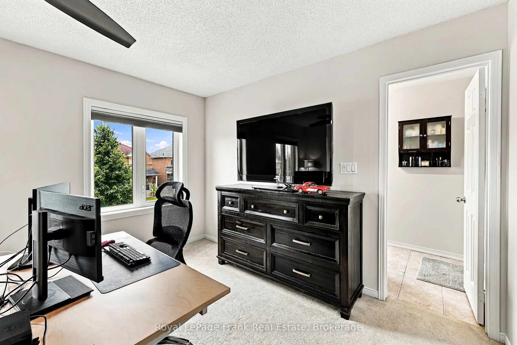 10 Oceanpearl Crescent