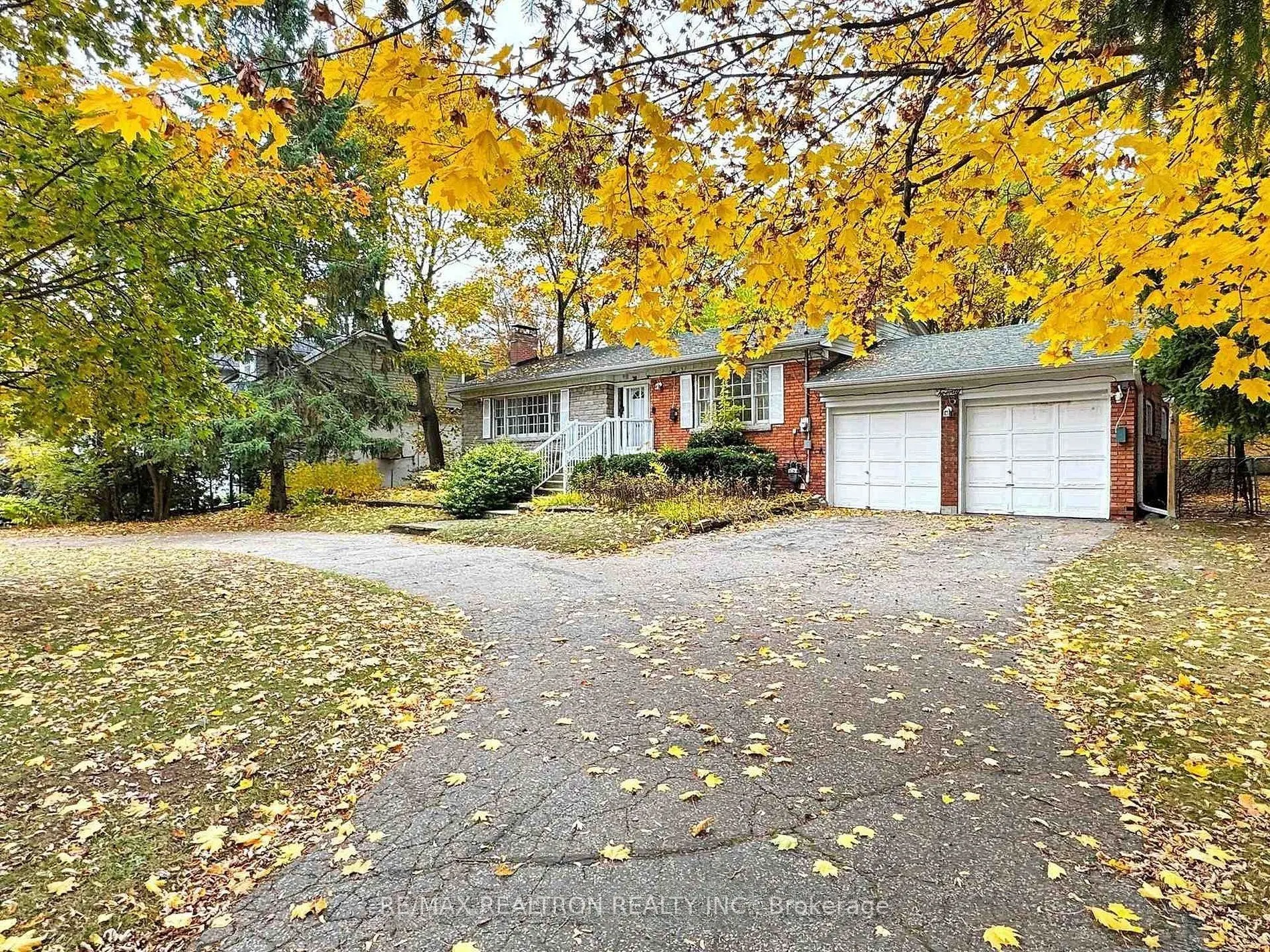 20 West Hill Drive #Main floor