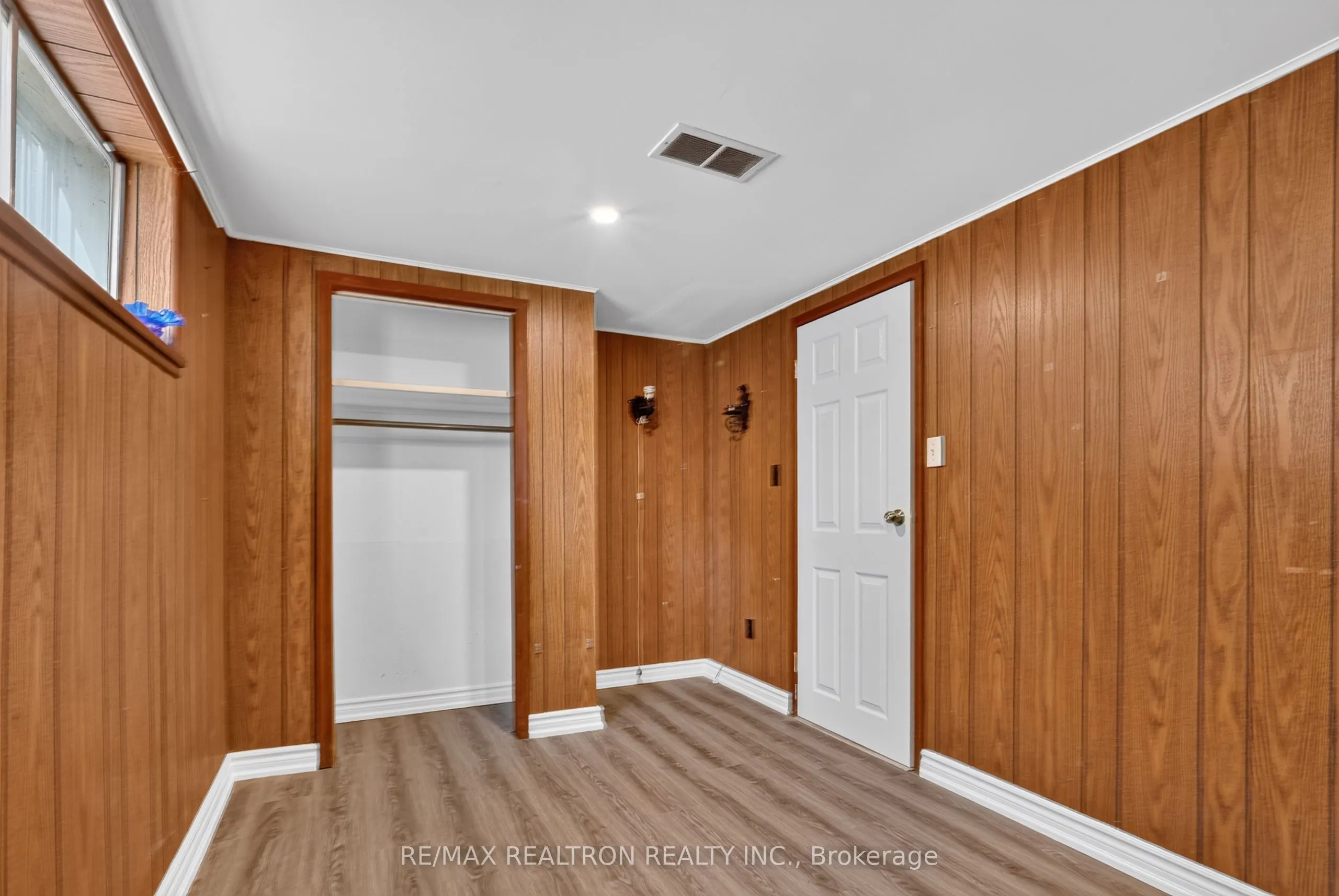 20 West Hill Drive #Basement