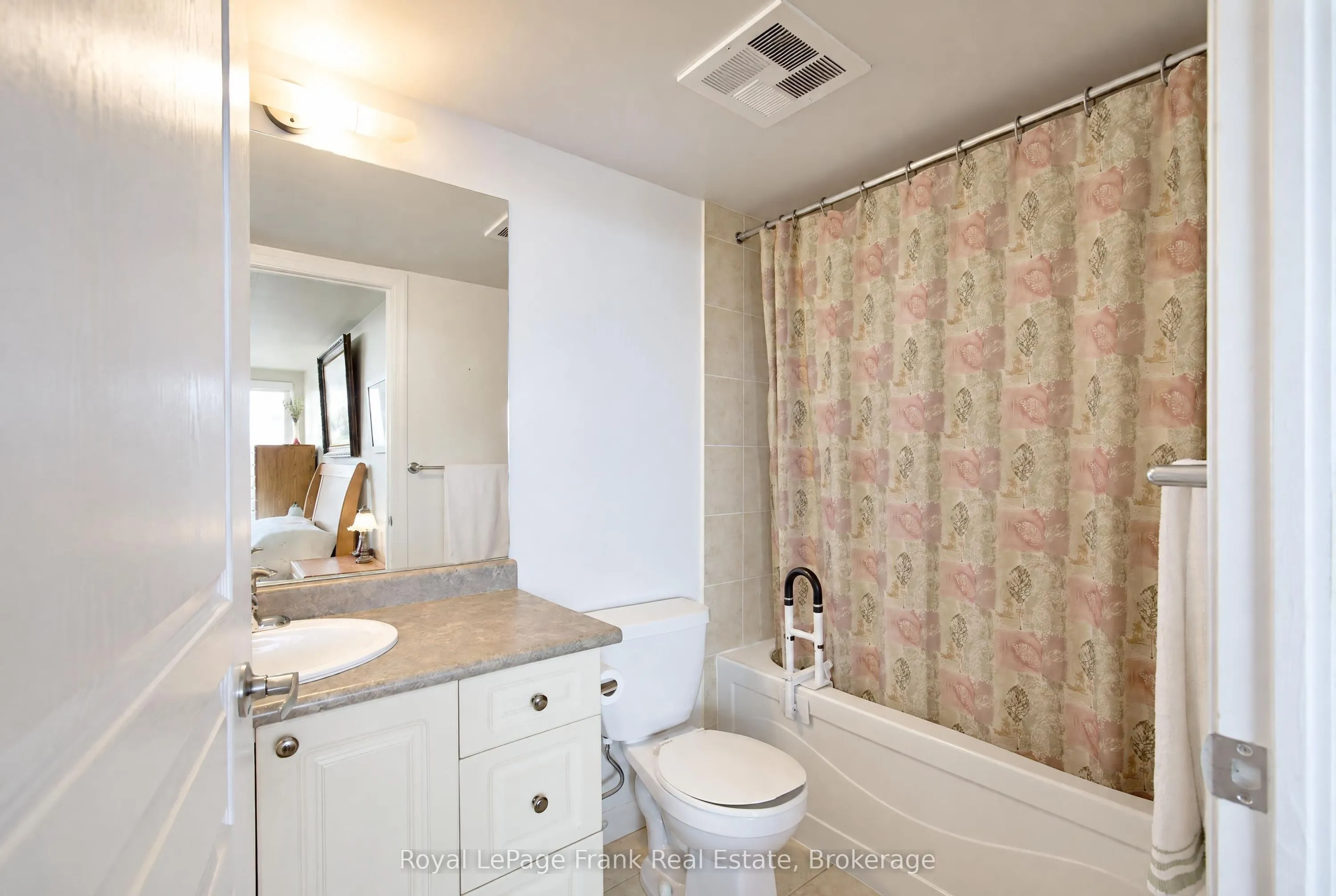 1600 Charles Street #904