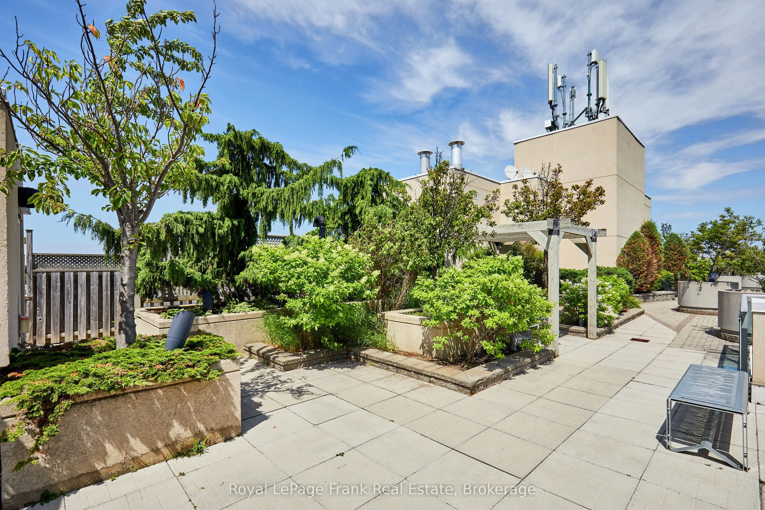 1600 Charles Street #904