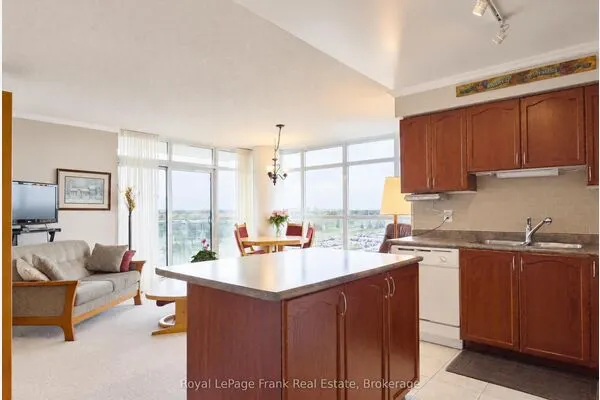 1600 Charles Street #904