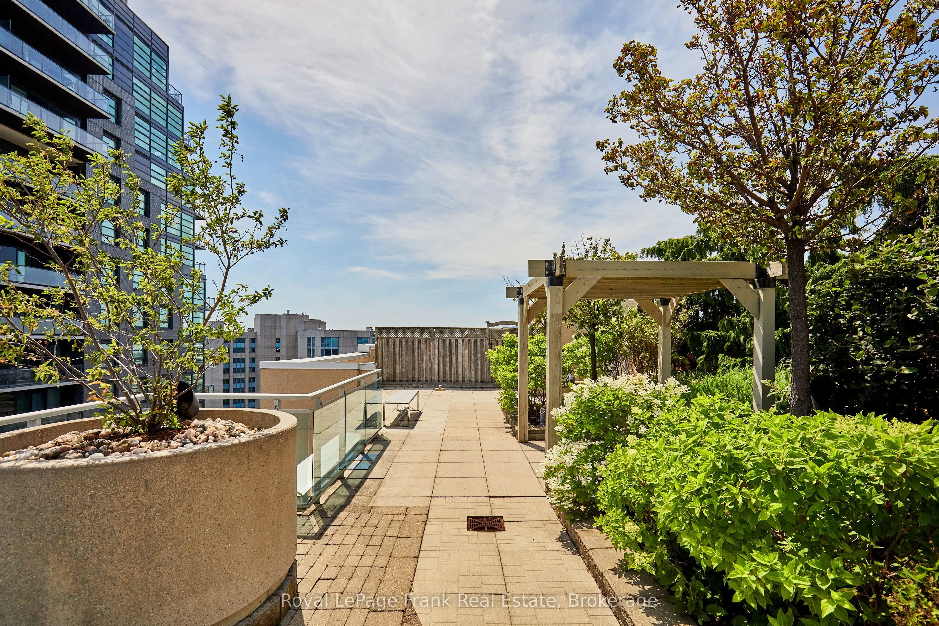 1600 Charles Street #904
