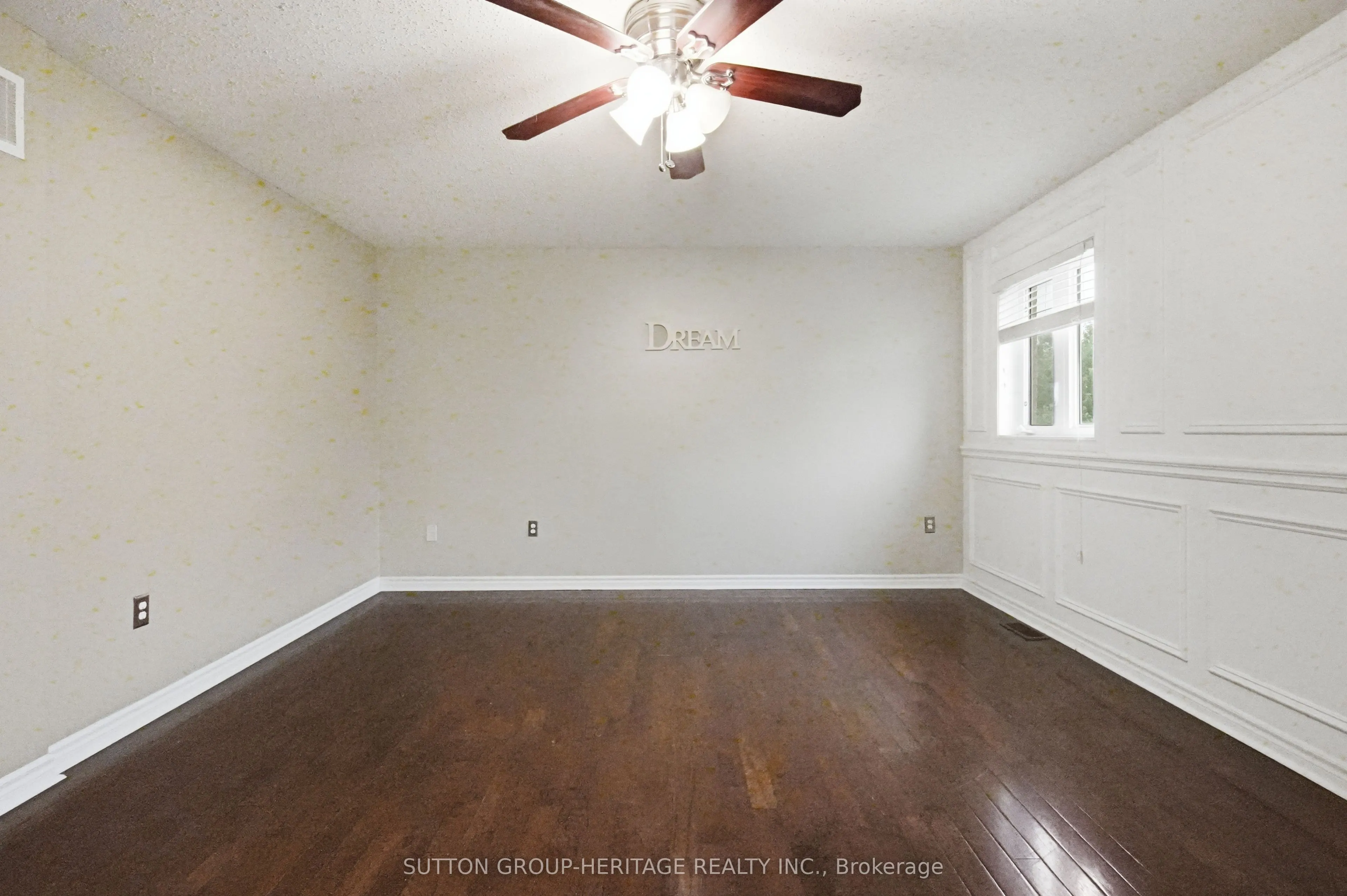 16 Shrewsbury Drive