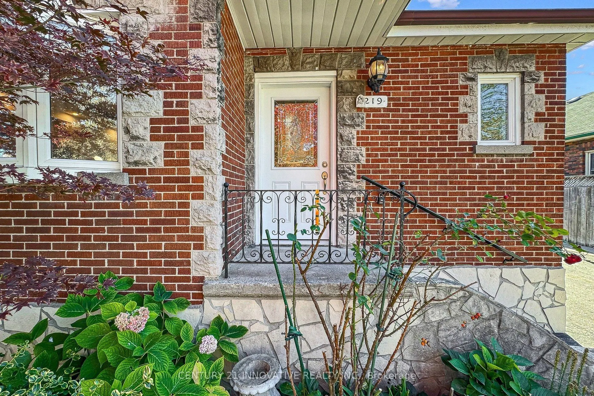 219 Etna Avenue