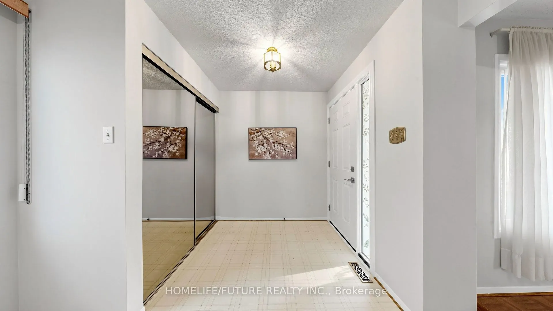 679 Foxwood Trail