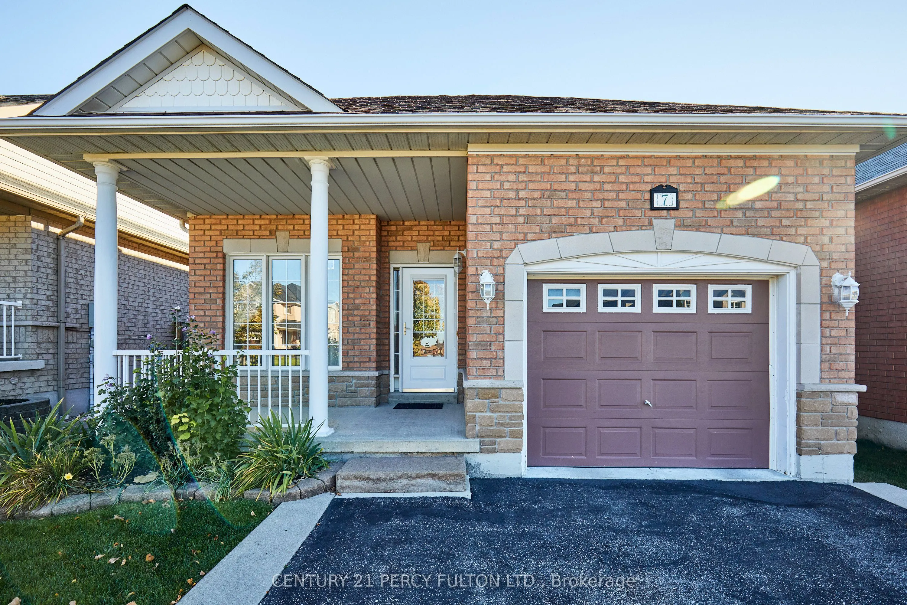 7 Bridlewood Boulevard