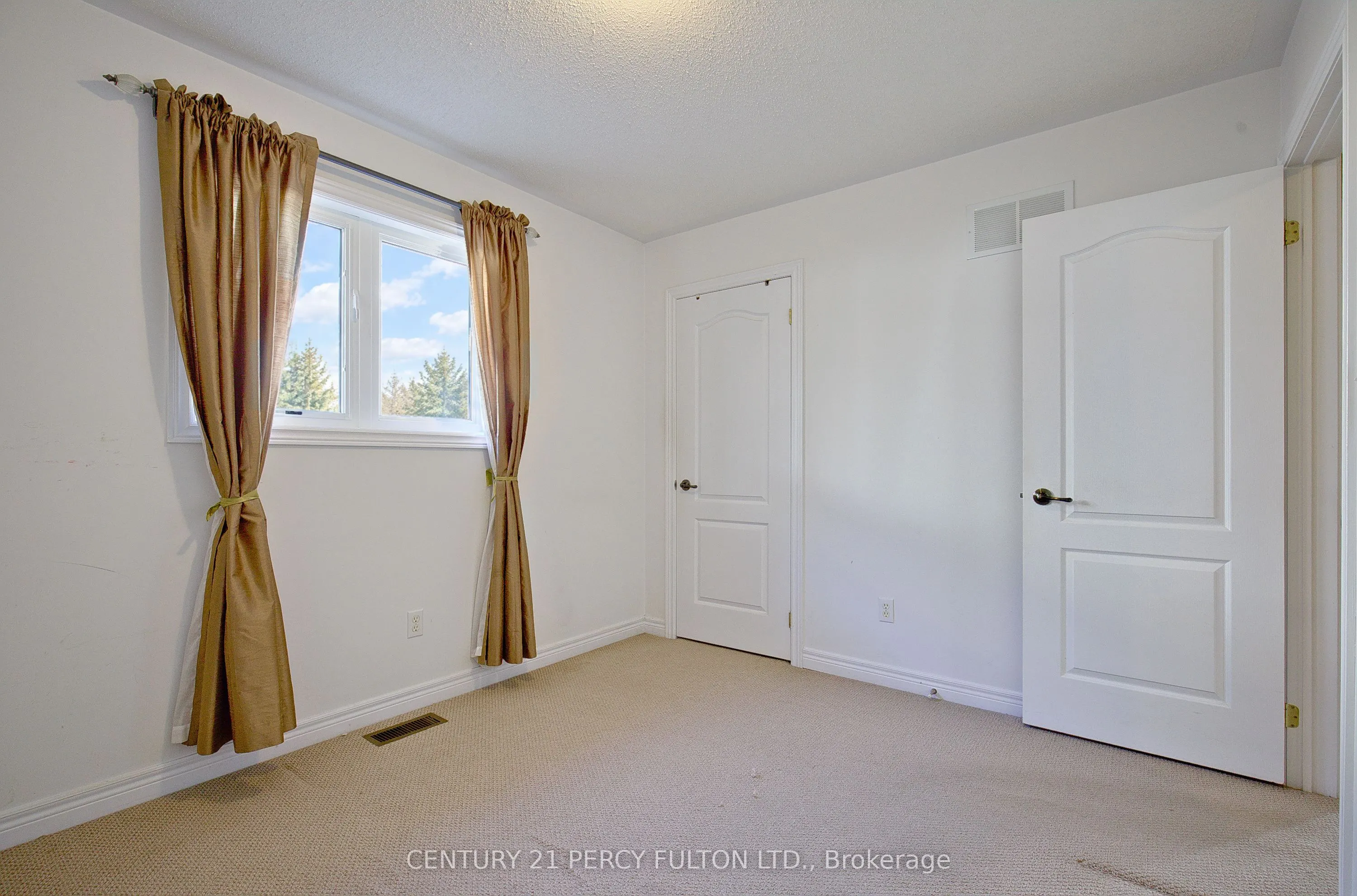 7 Bridlewood Boulevard