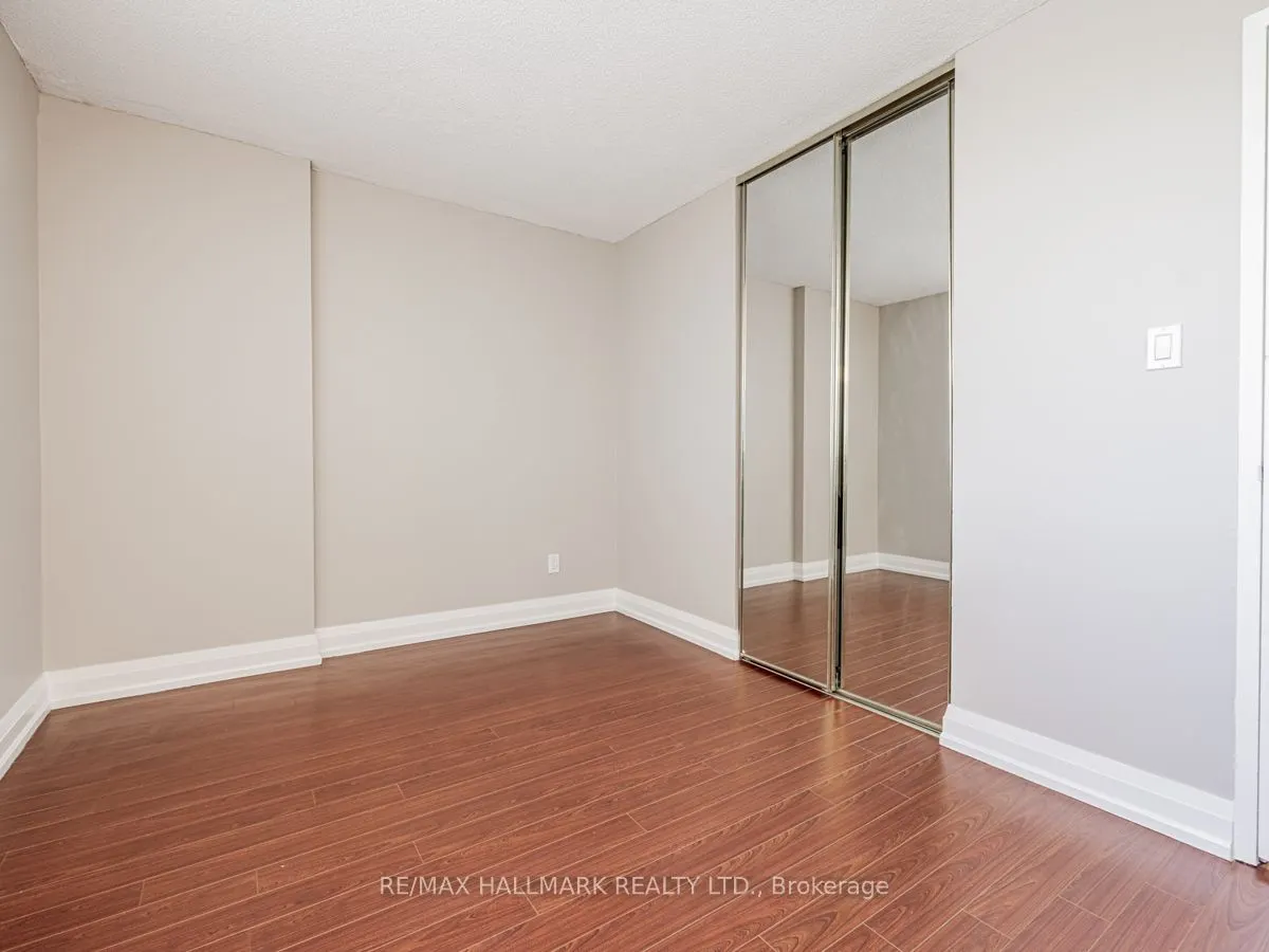 1665 Victoria Park Avenue #706